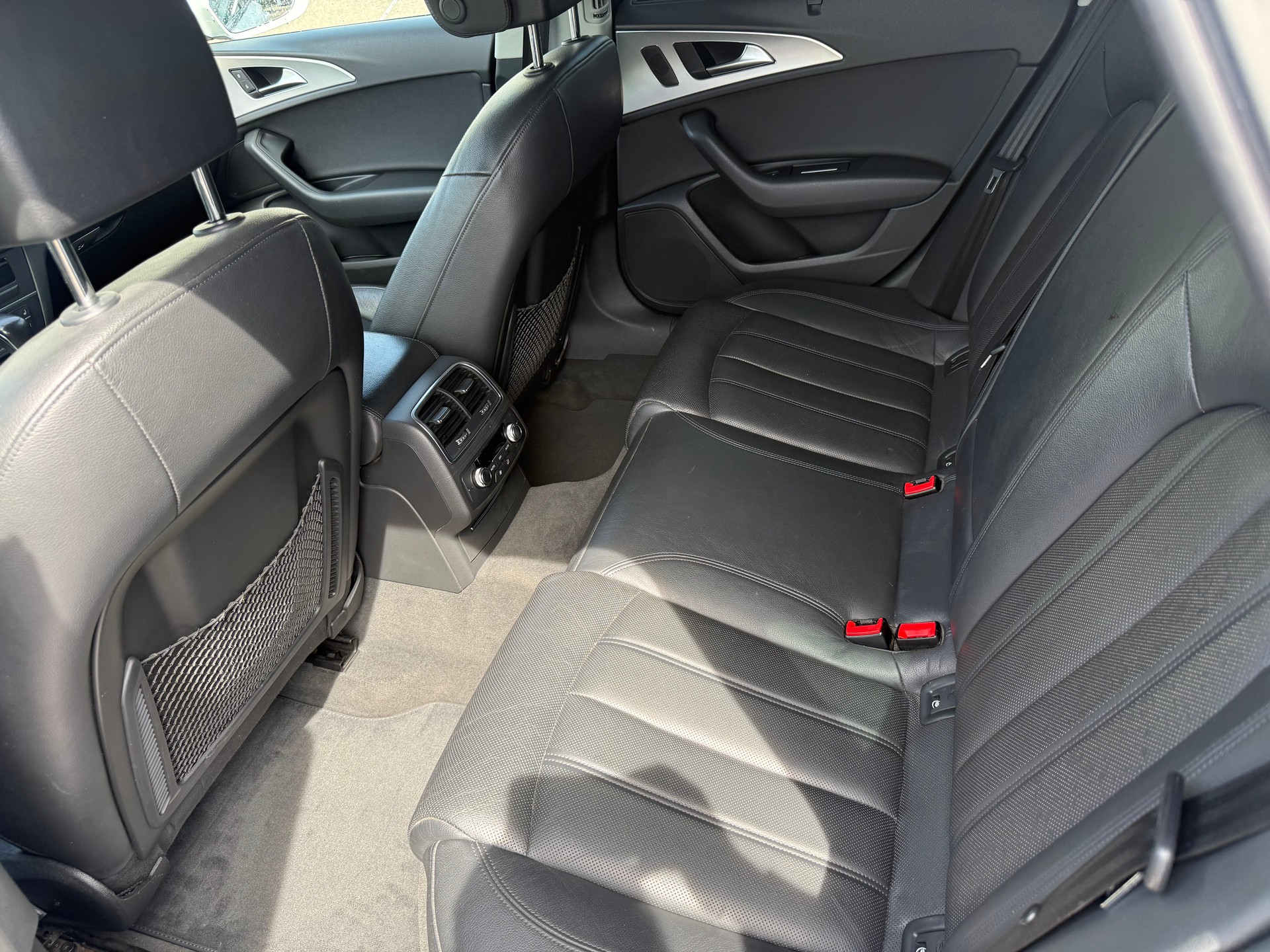 AUDI A6 Avant 3.0 TDI V6 quattro S-tronic-image-7