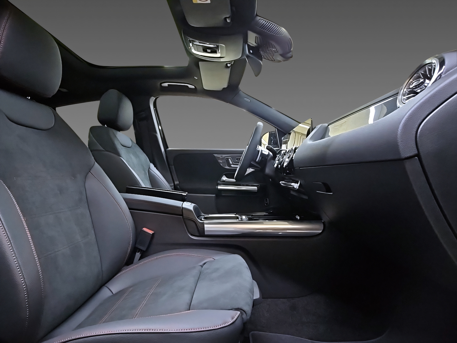 MERCEDES-BENZ GLA 220 d 4Matic Swiss Star-image-9