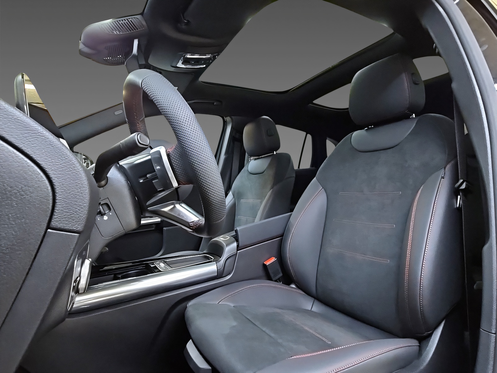 MERCEDES-BENZ GLA 220 d 4Matic Swiss Star-image-12