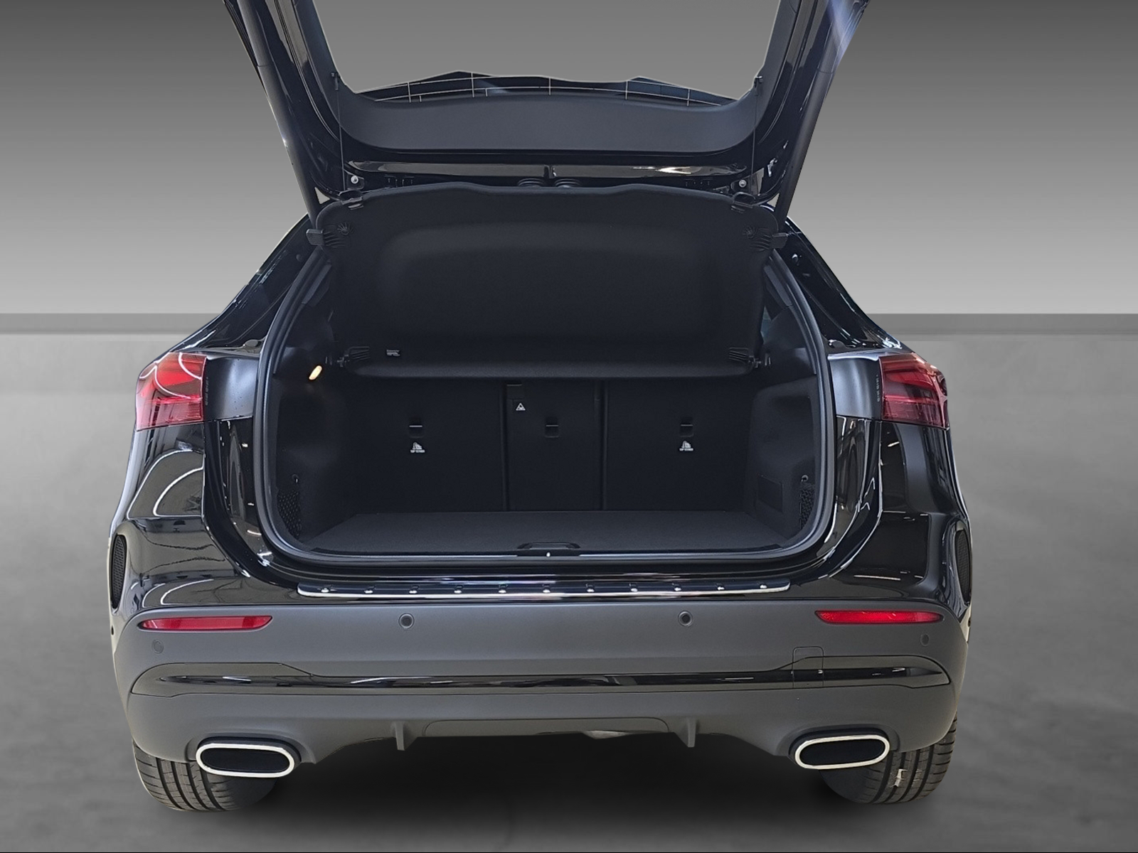 MERCEDES-BENZ GLA 220 d 4Matic Swiss Star-image-5