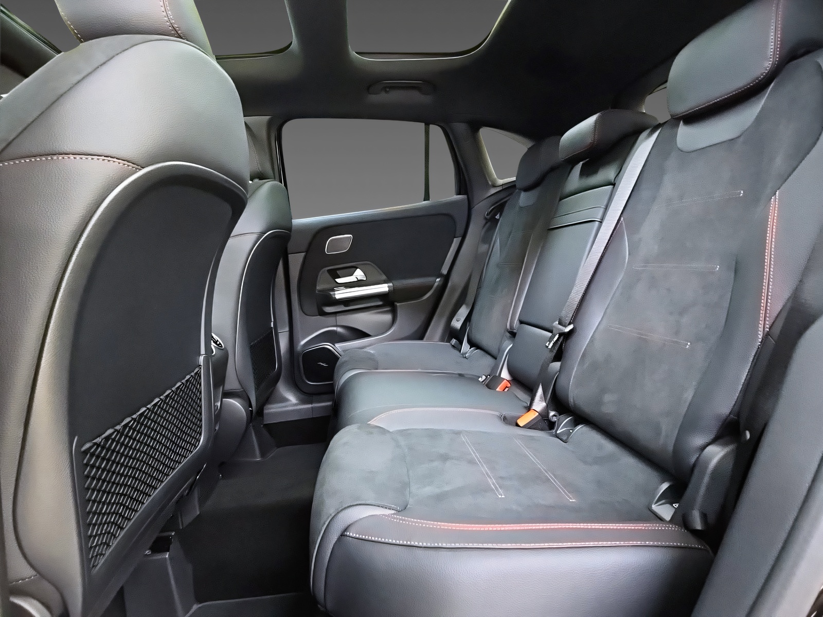 MERCEDES-BENZ GLA 220 d 4Matic Swiss Star-image-15