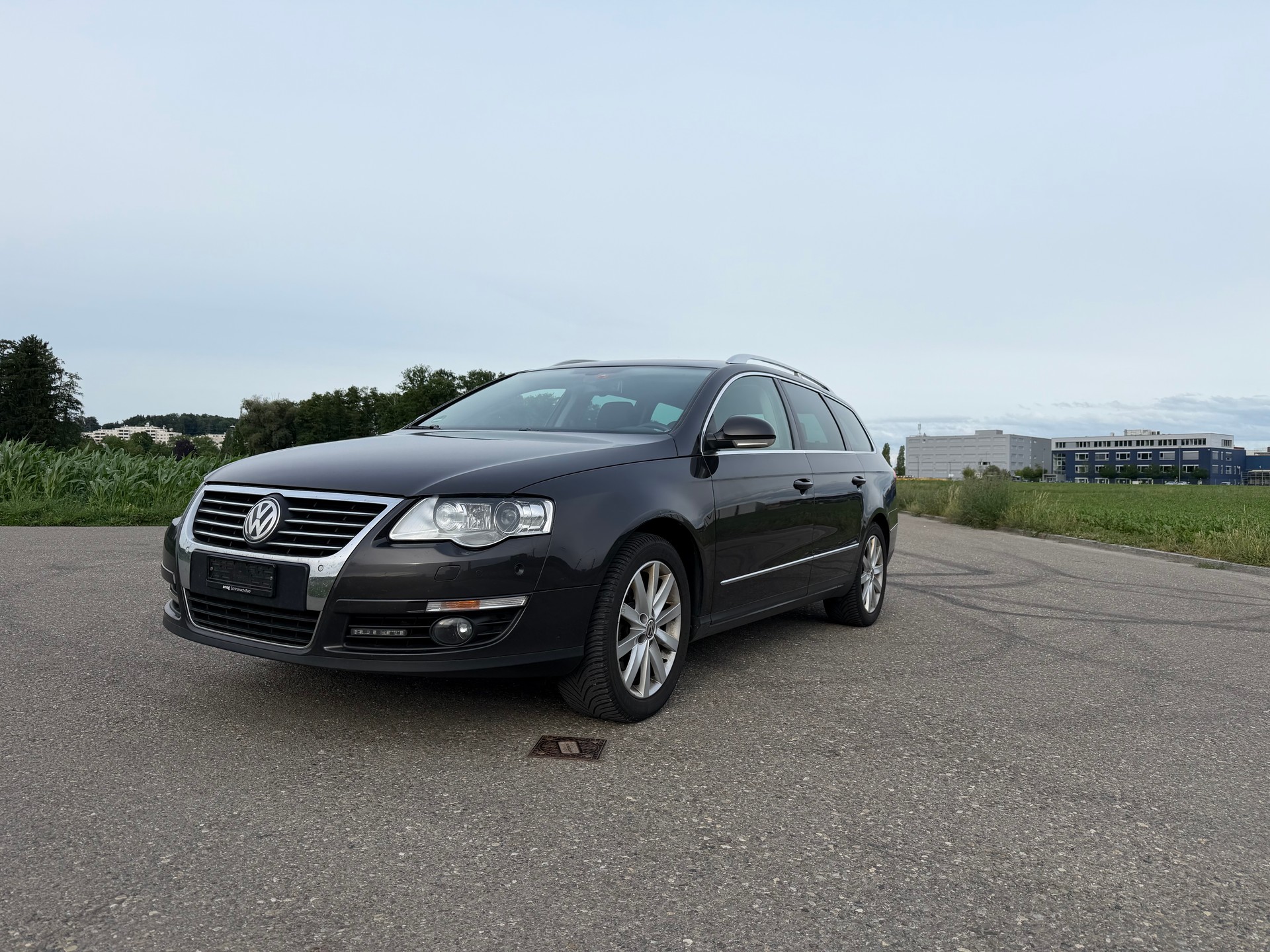 VW Passat Variant 1.4 EcoFuel Highline DSG-image-0