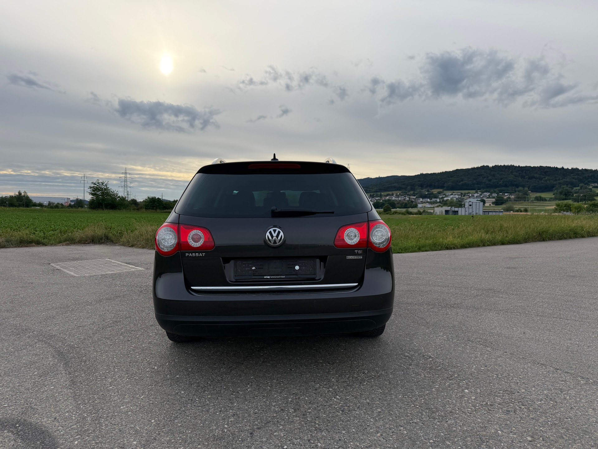 VW Passat Variant 1.4 EcoFuel Highline DSG-image-5