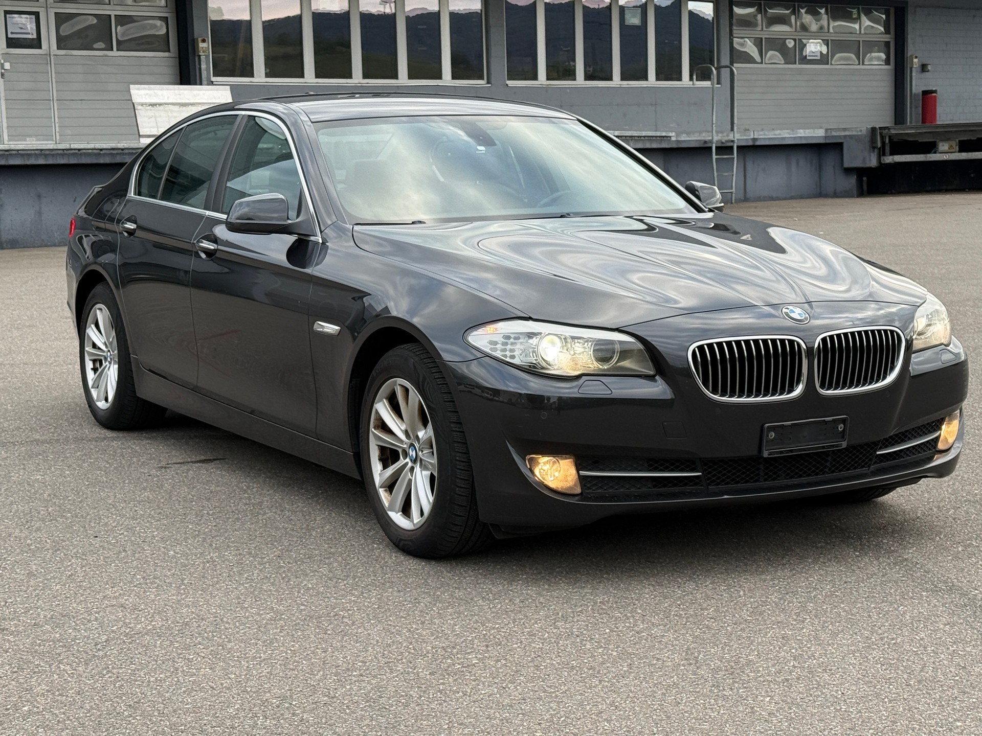 BMW 520d-image-2