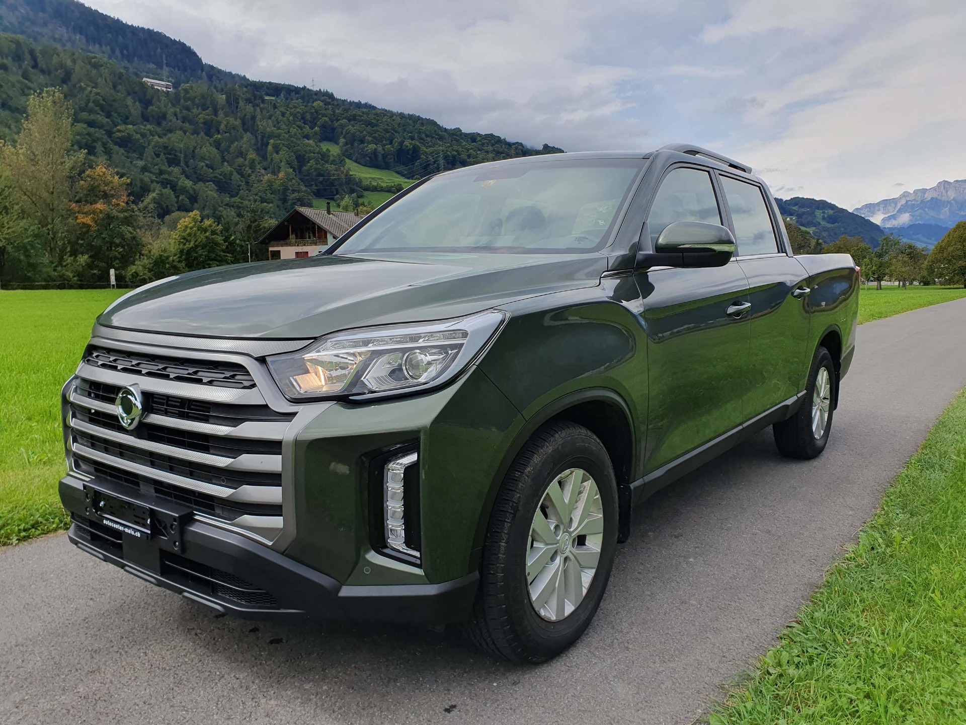 KGM-SsangYong Grand Musso 2.2 e-XDI Titanium-image-3