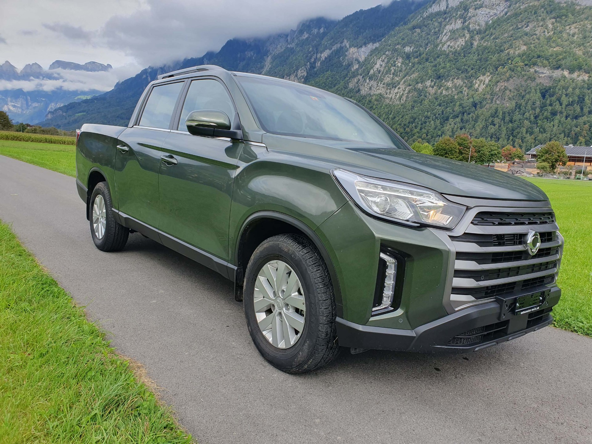 KGM-SsangYong Grand Musso 2.2 e-XDI Titanium-image-0