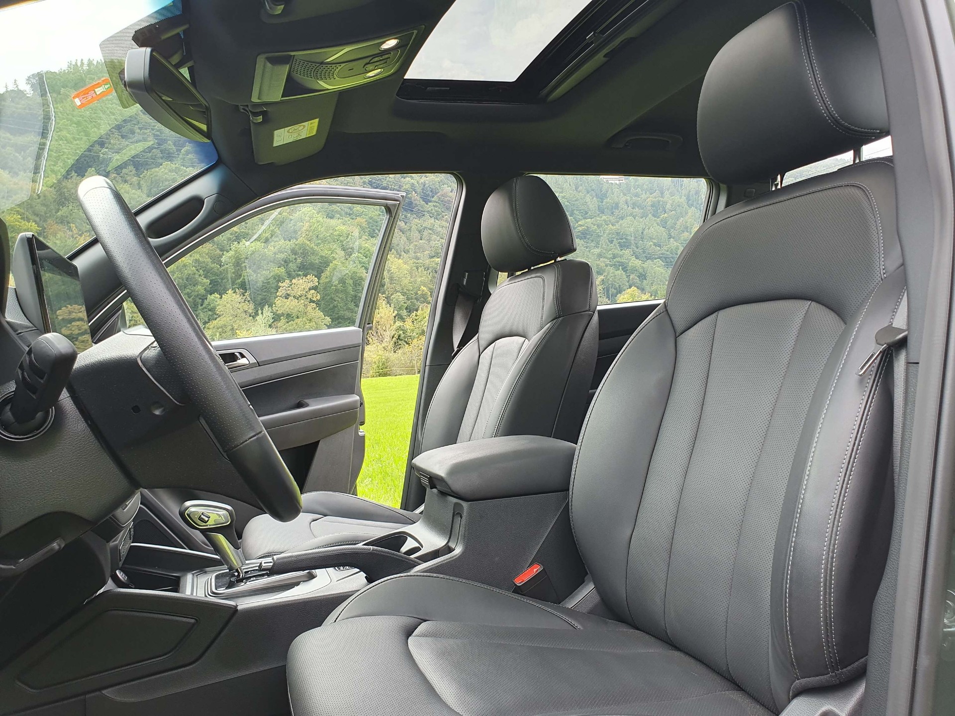 KGM-SsangYong Grand Musso 2.2 e-XDI Titanium-image-13