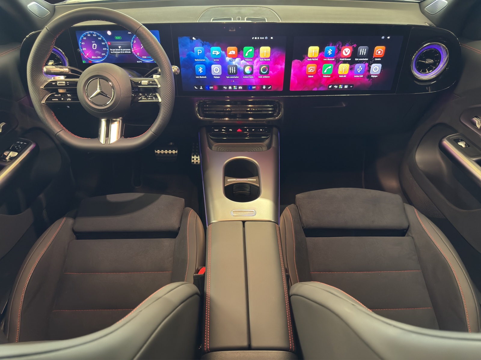 MERCEDES-BENZ GLB 220 4M-image-5