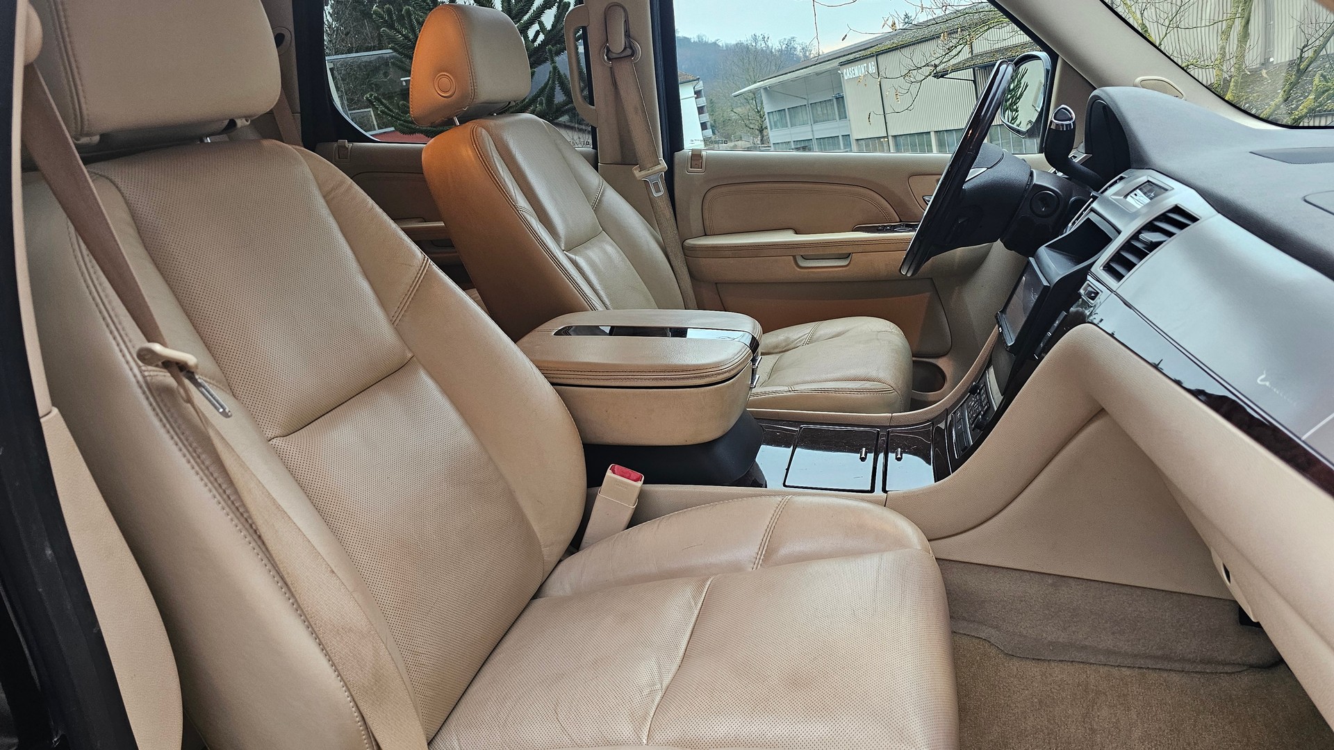 CADILLAC Escalade 6.2 Elegance-image-8