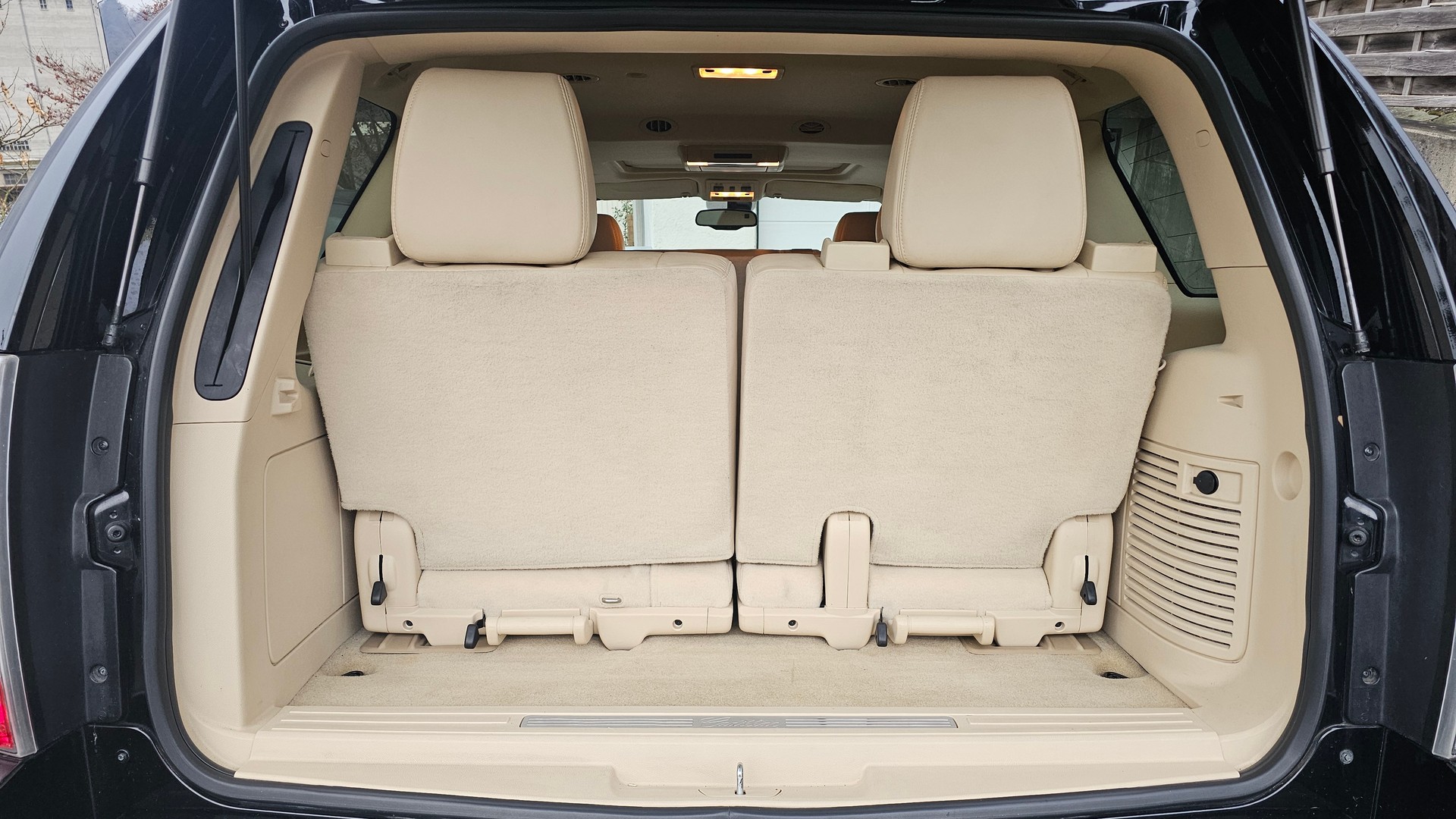 CADILLAC Escalade 6.2 Elegance-image-11