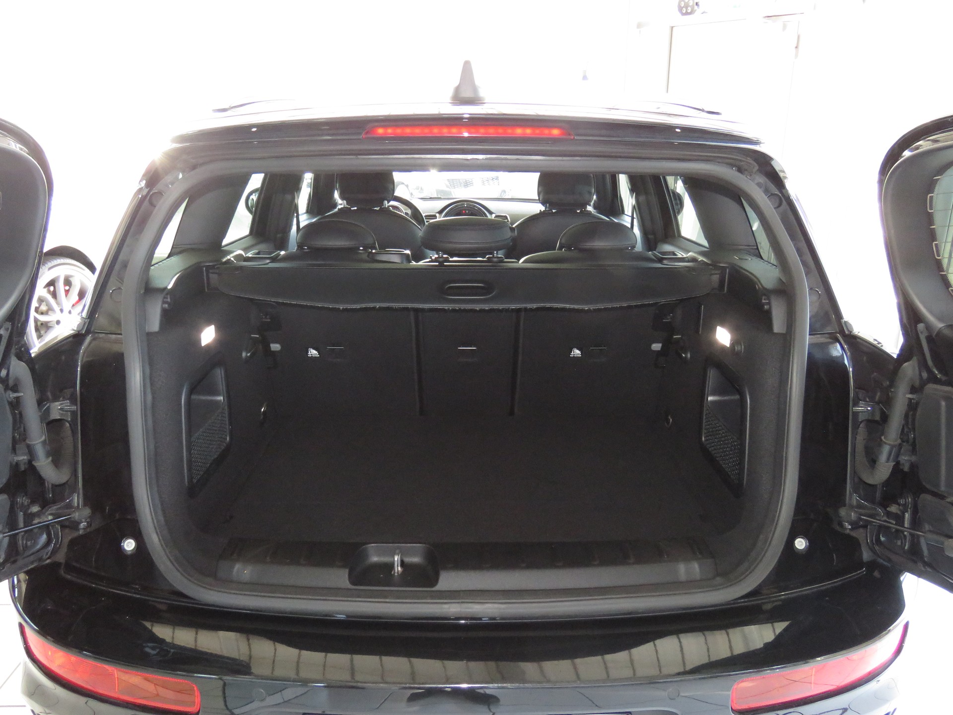 MINI Clubman Cooper John Cooper Works ALL4 Steptronic-image-10