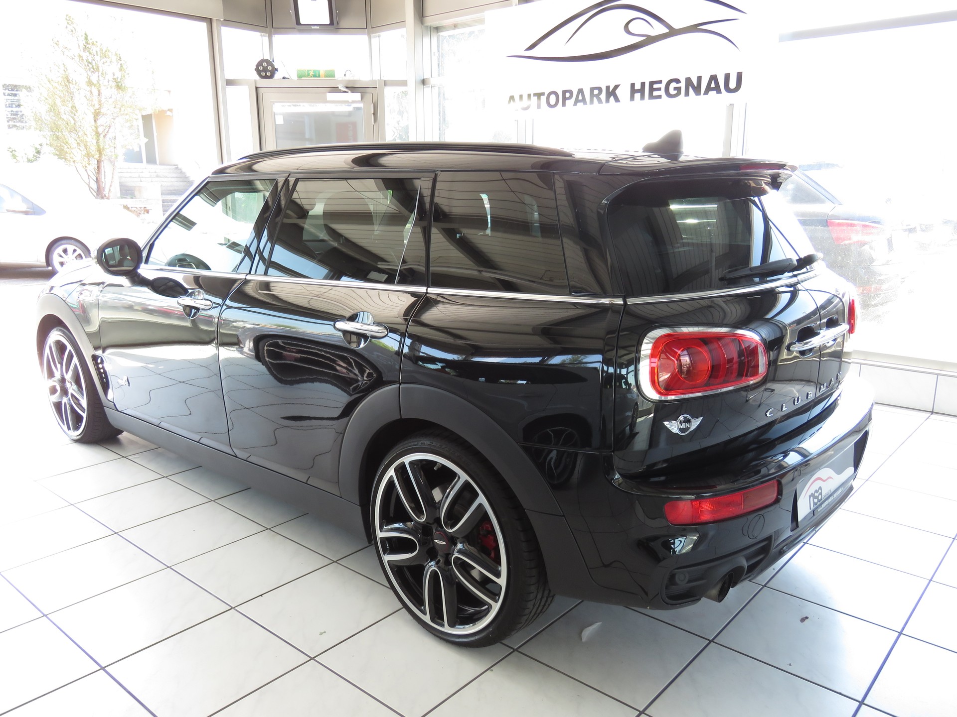 MINI Clubman Cooper John Cooper Works ALL4 Steptronic-image-5