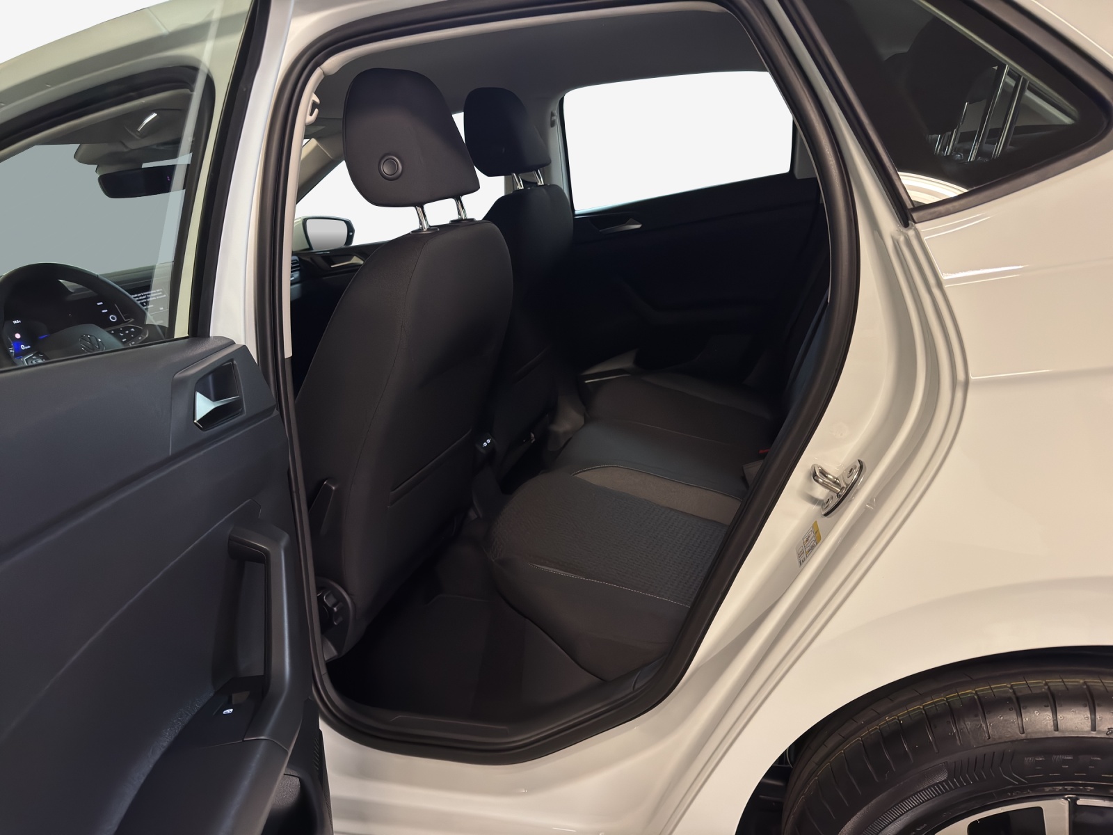 VW Polo 1.0 TSI Life DSG-image-11