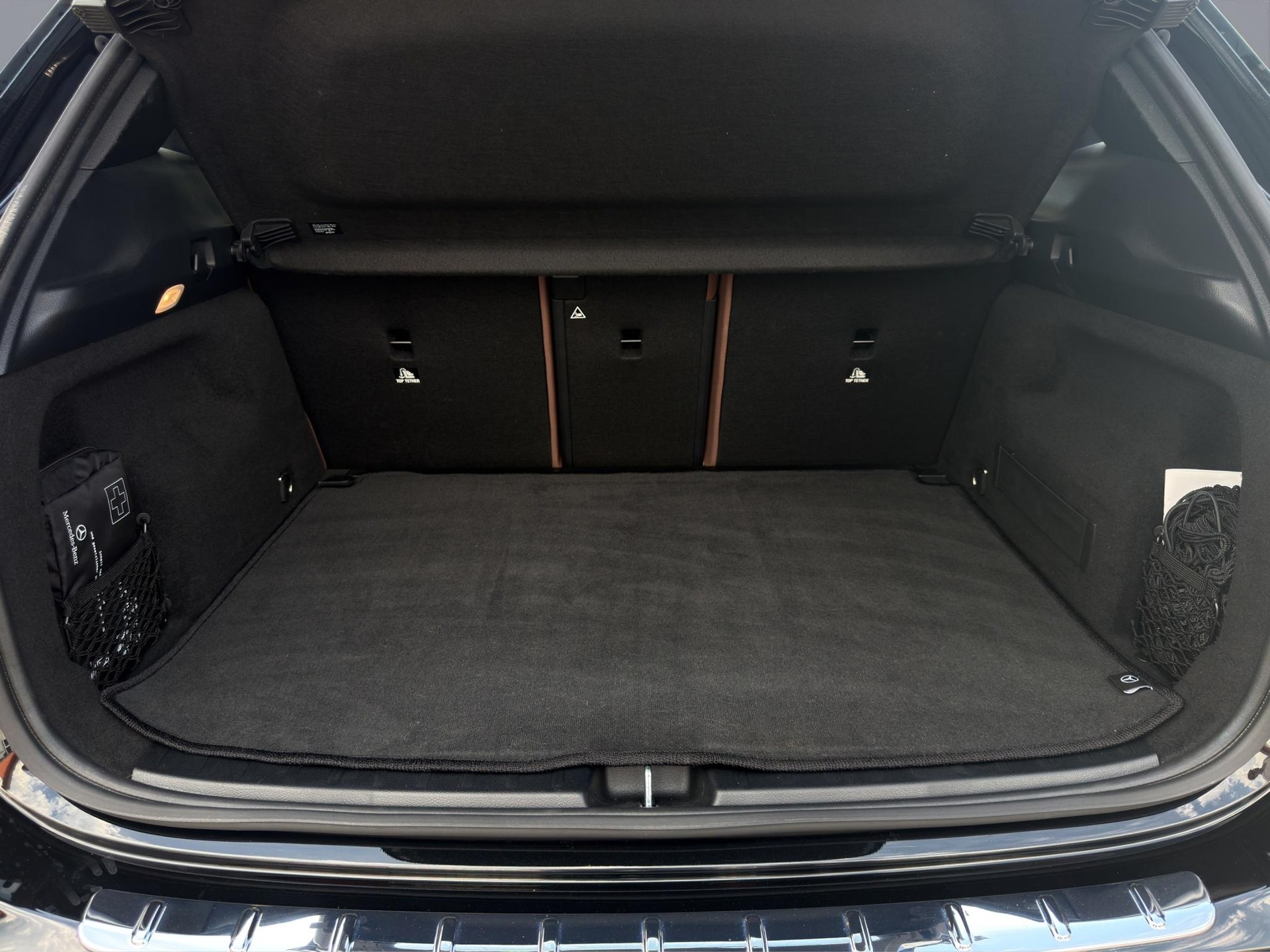 MERCEDES-BENZ GLA 250 AMG Line 4matic-image-17