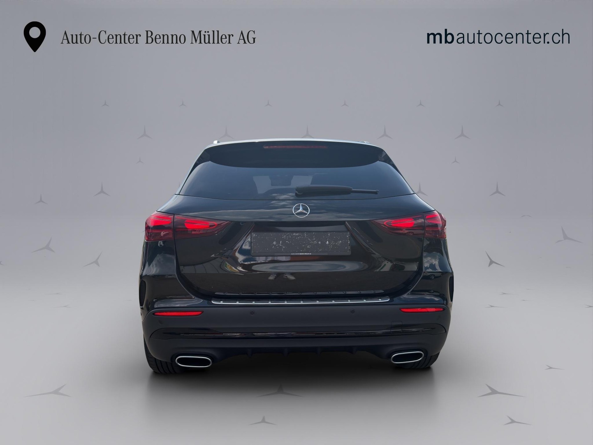 MERCEDES-BENZ GLA 250 AMG Line 4matic-image-3