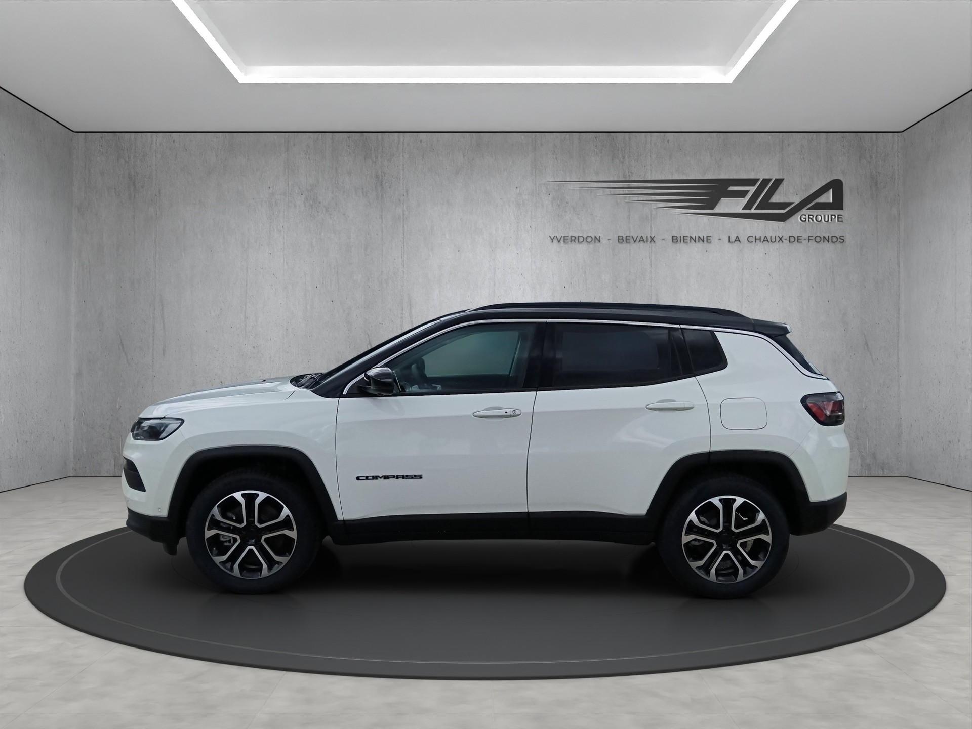 JEEP COMPASS 4xe 1.3 240cv Swiss Limited Plus-image-2