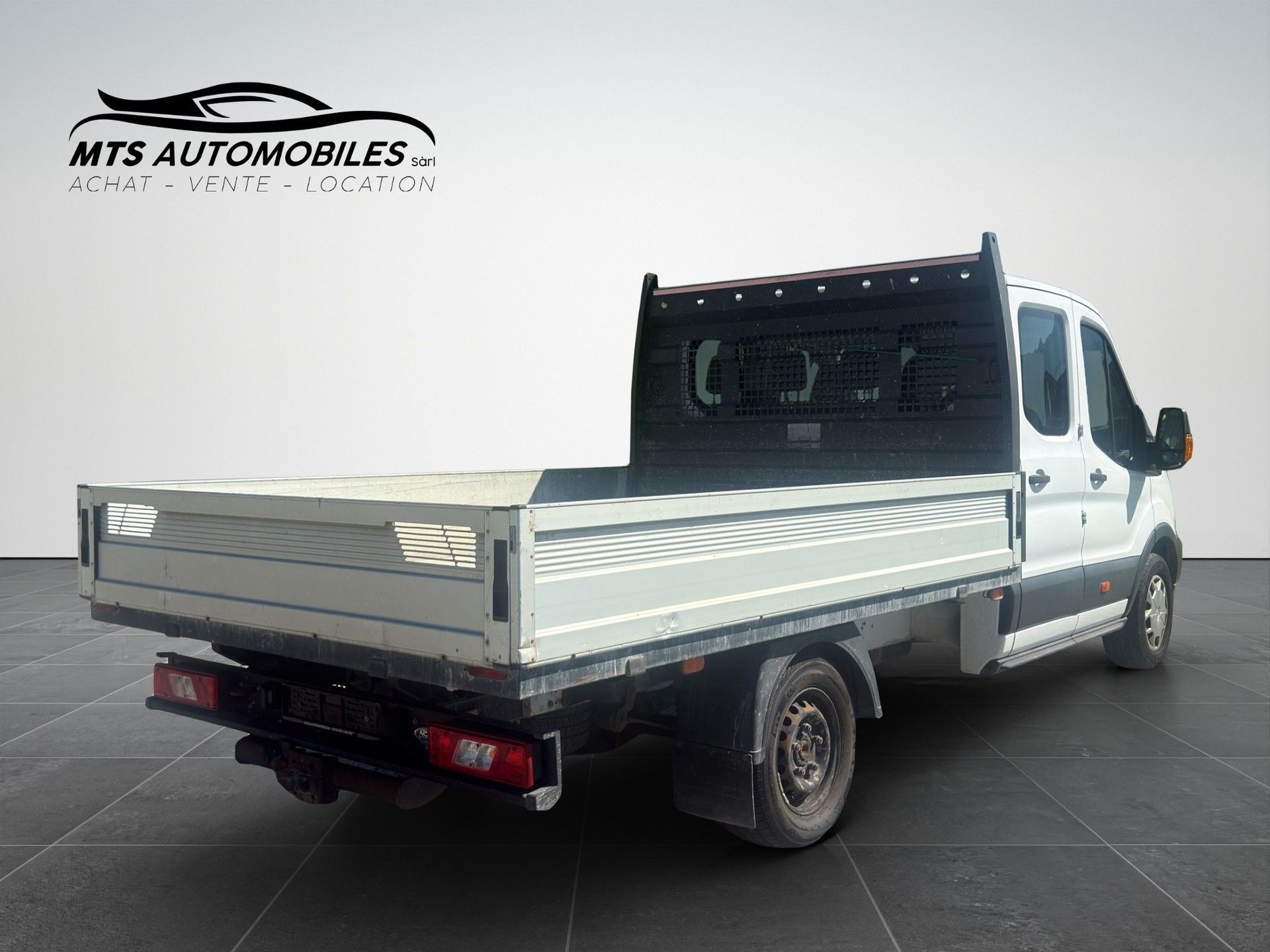 FORD Transit 350 L5 Trend 2.0 TDCi 170 RWD-image-4