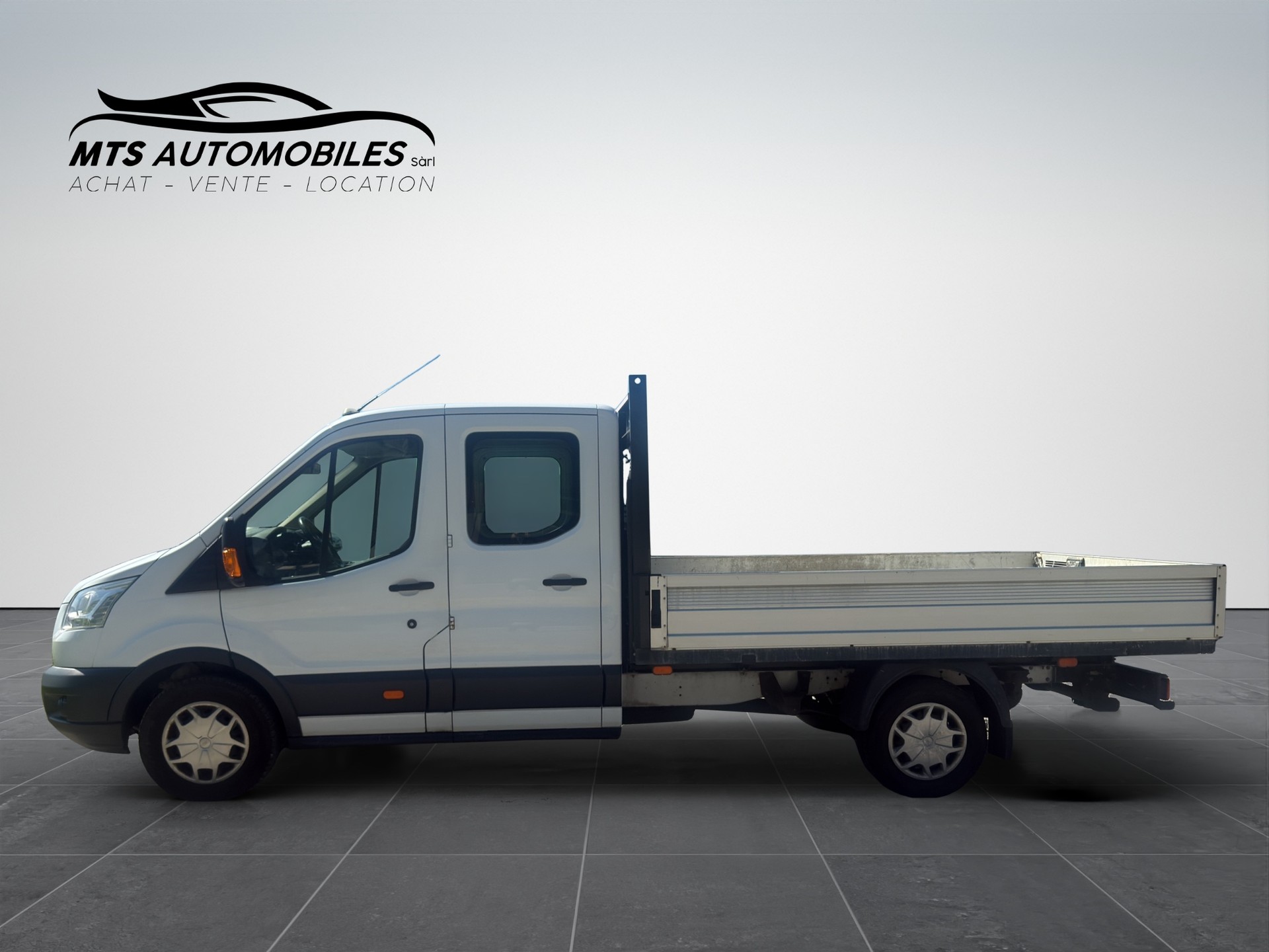 FORD Transit 350 L5 Trend 2.0 TDCi 170 RWD-image-2