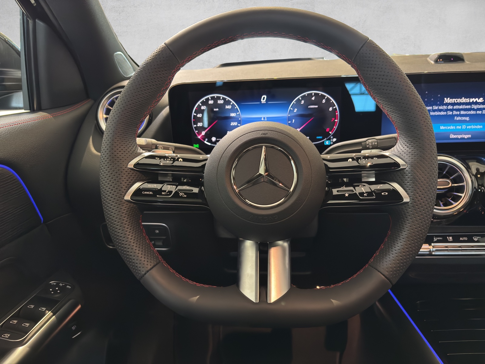 MERCEDES-BENZ GLA 250 4Matic 8G-DCT Swiss Star-image-11