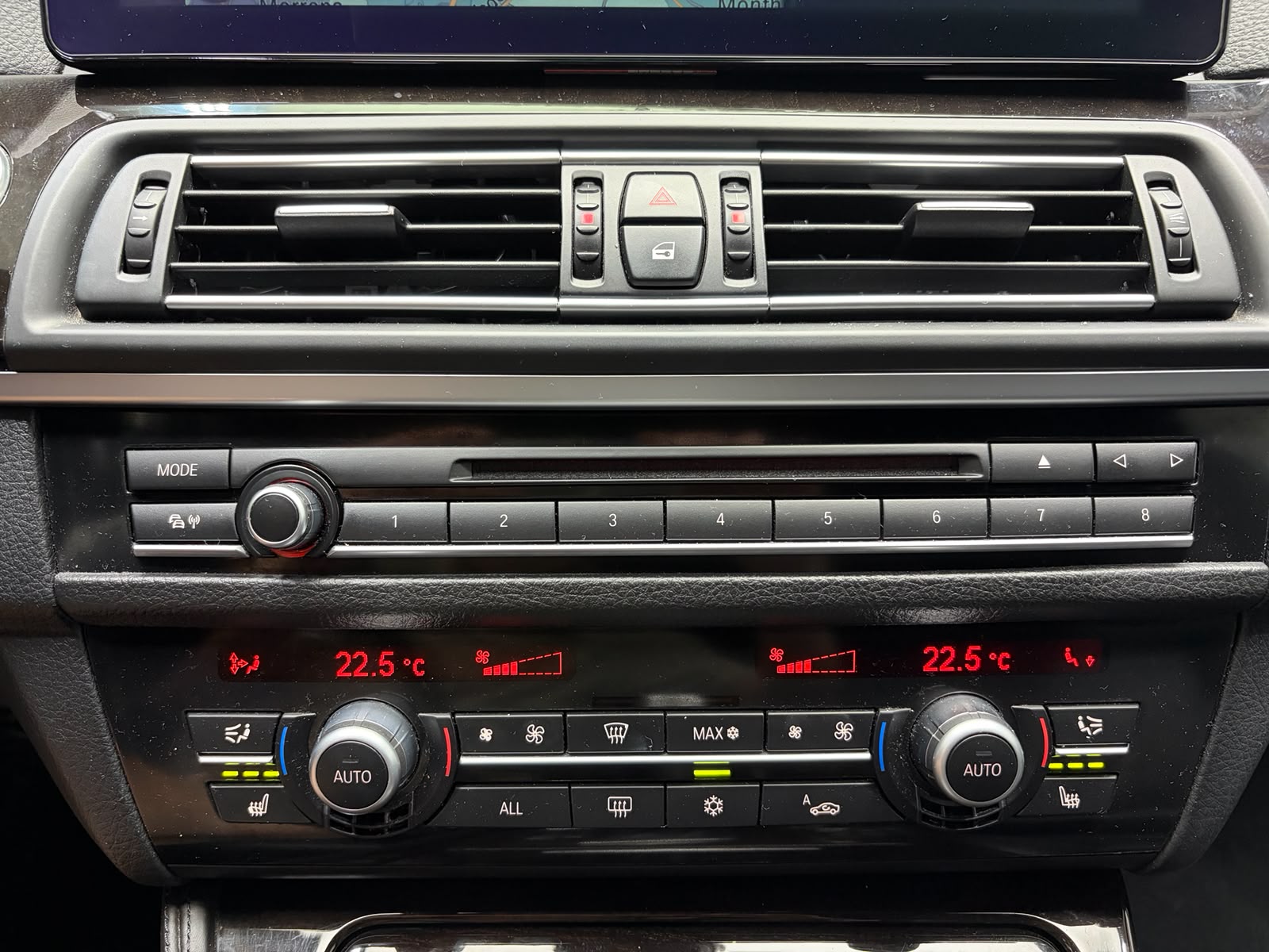 BMW 530d xDrive Touring Steptronic-image-26