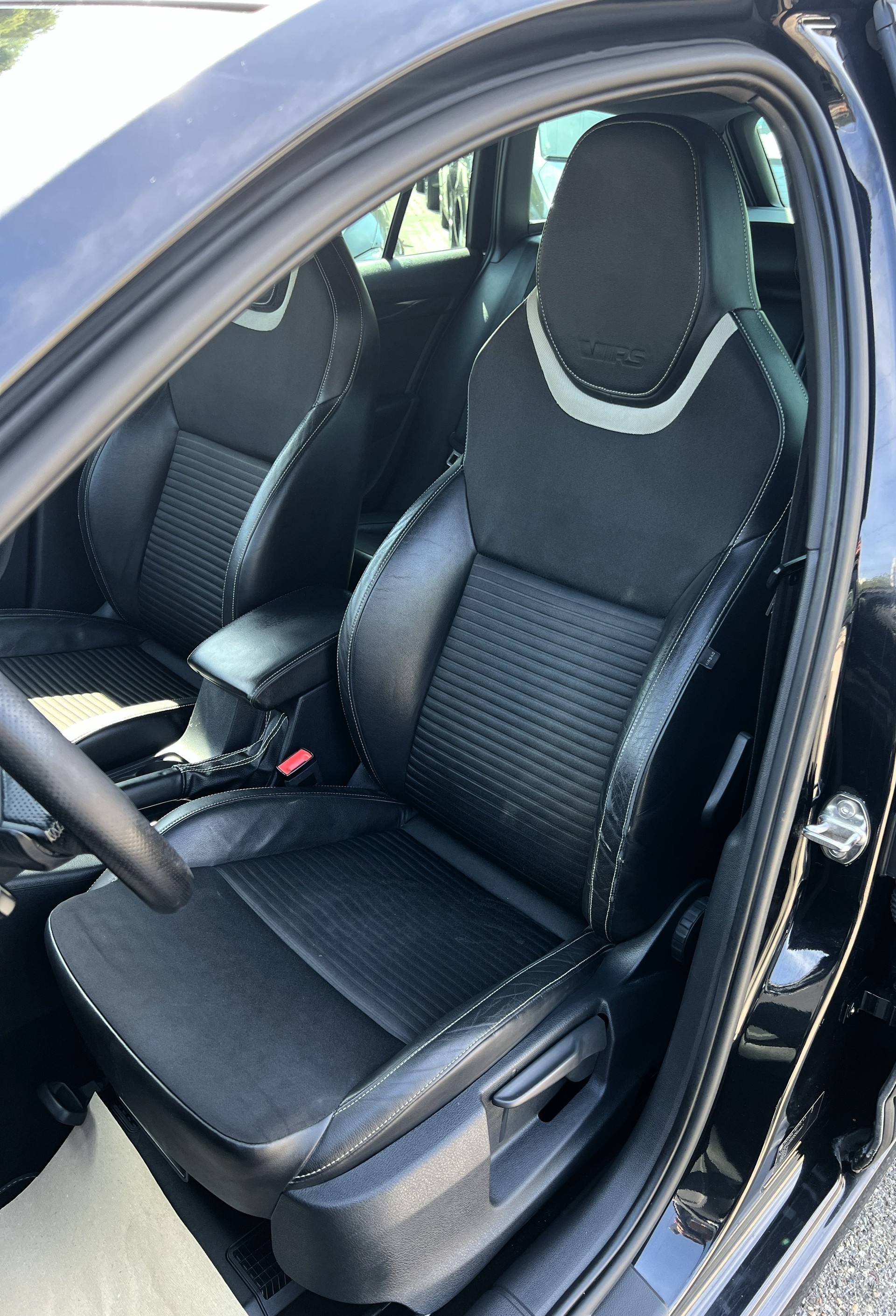 SKODA Octavia Combi 2.0 TSI RS DSG-image-15