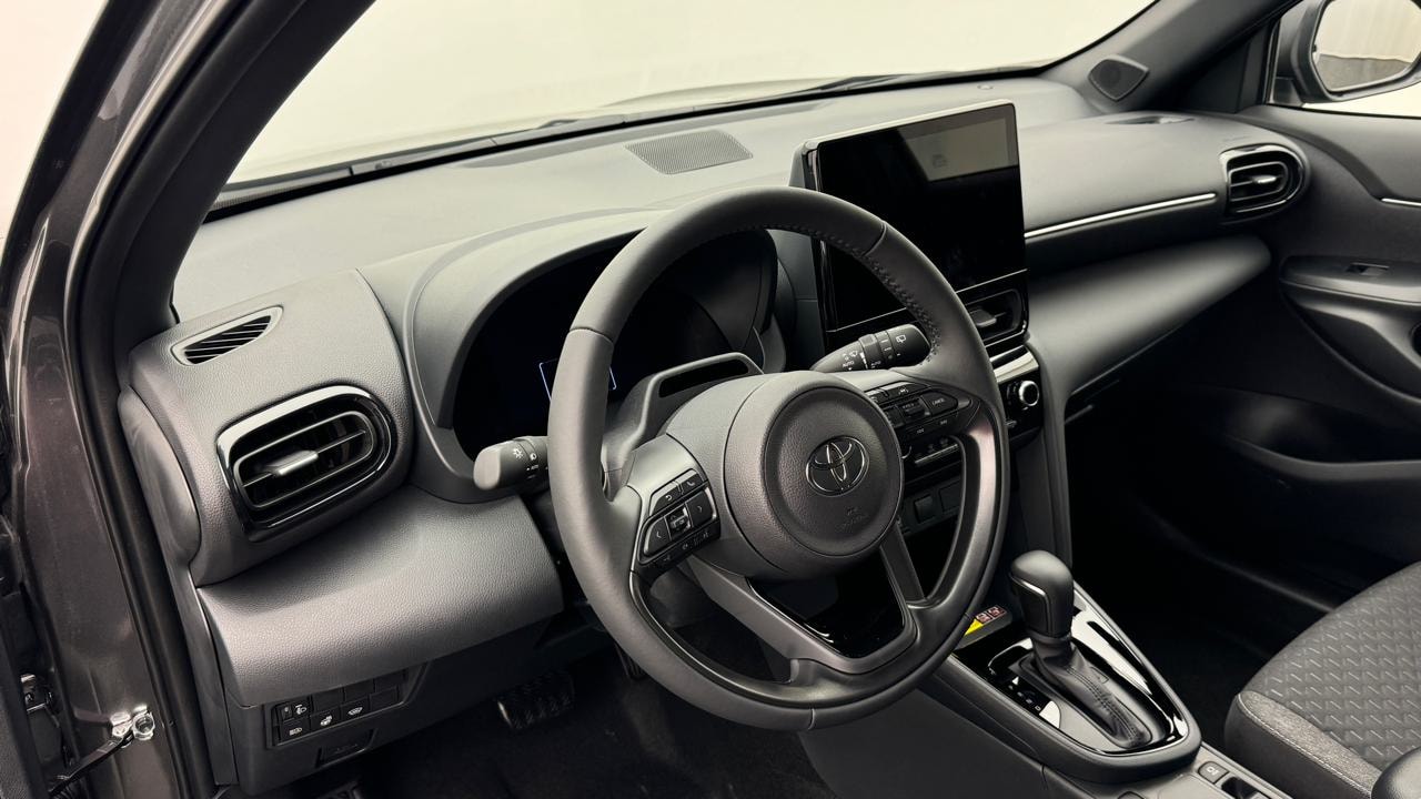 TOYOTA Yaris Cross 1.5 Style e-CVT-image-6