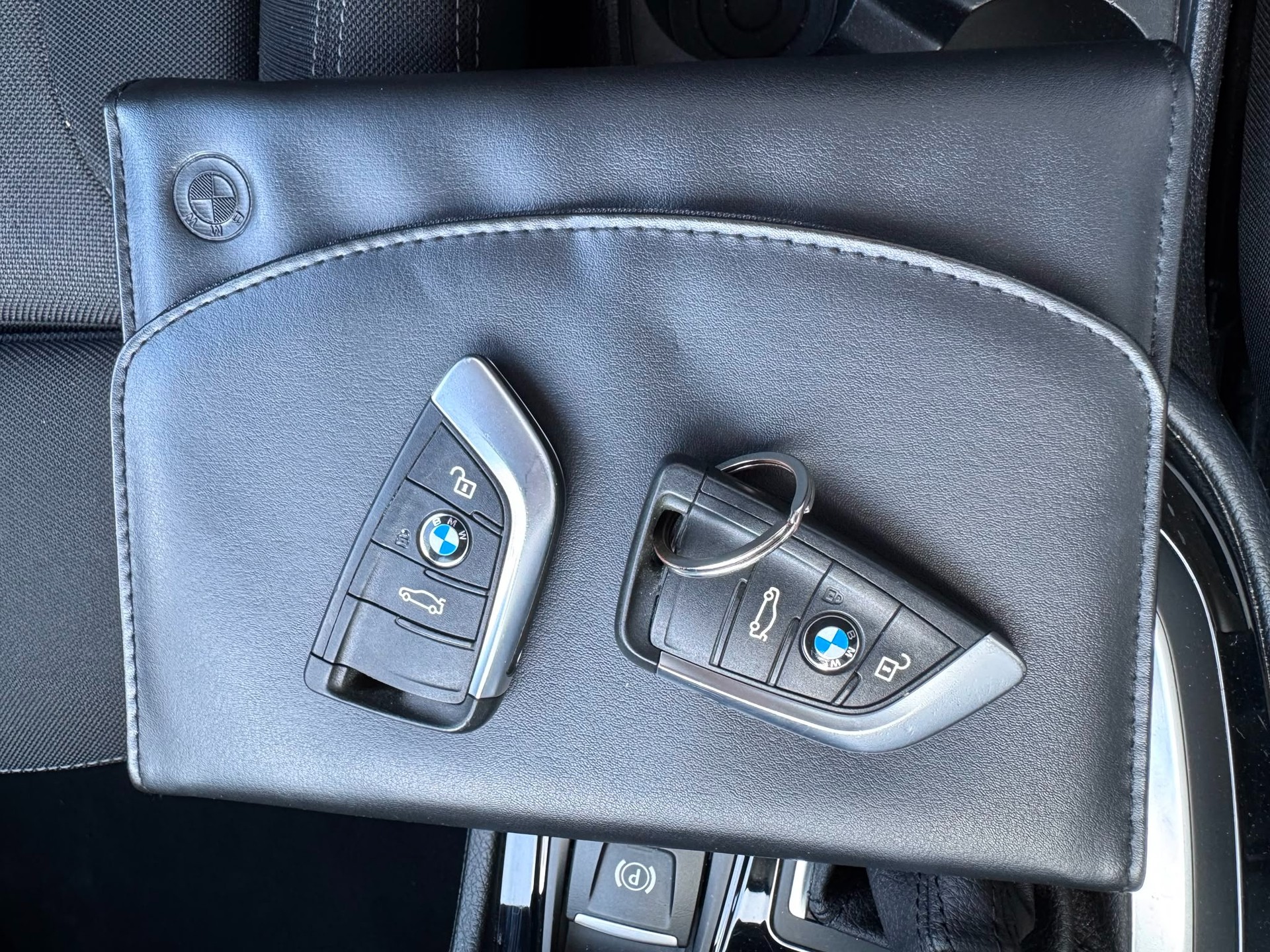BMW 220i Active Tourer Steptronic-image-13