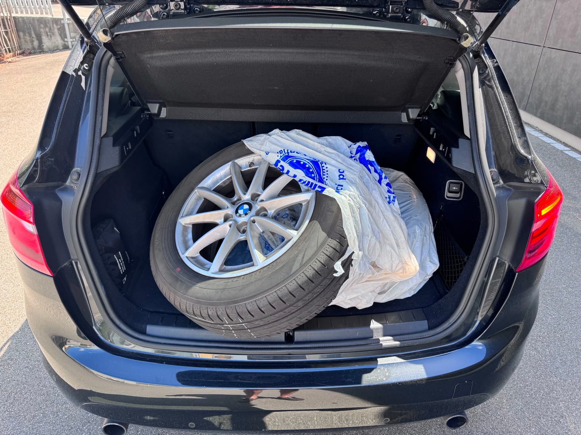 BMW 220i Active Tourer Steptronic-image-5