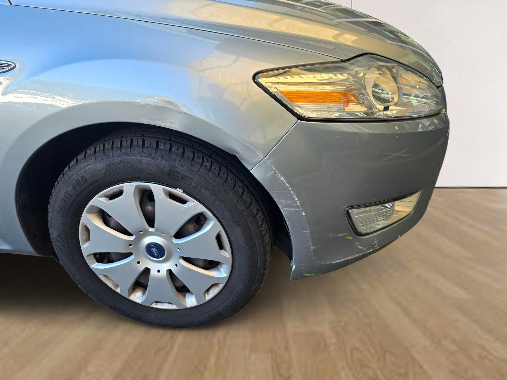 FORD Mondeo 2.0 EcoBoost SCTi Ghia PowerShift-image-8