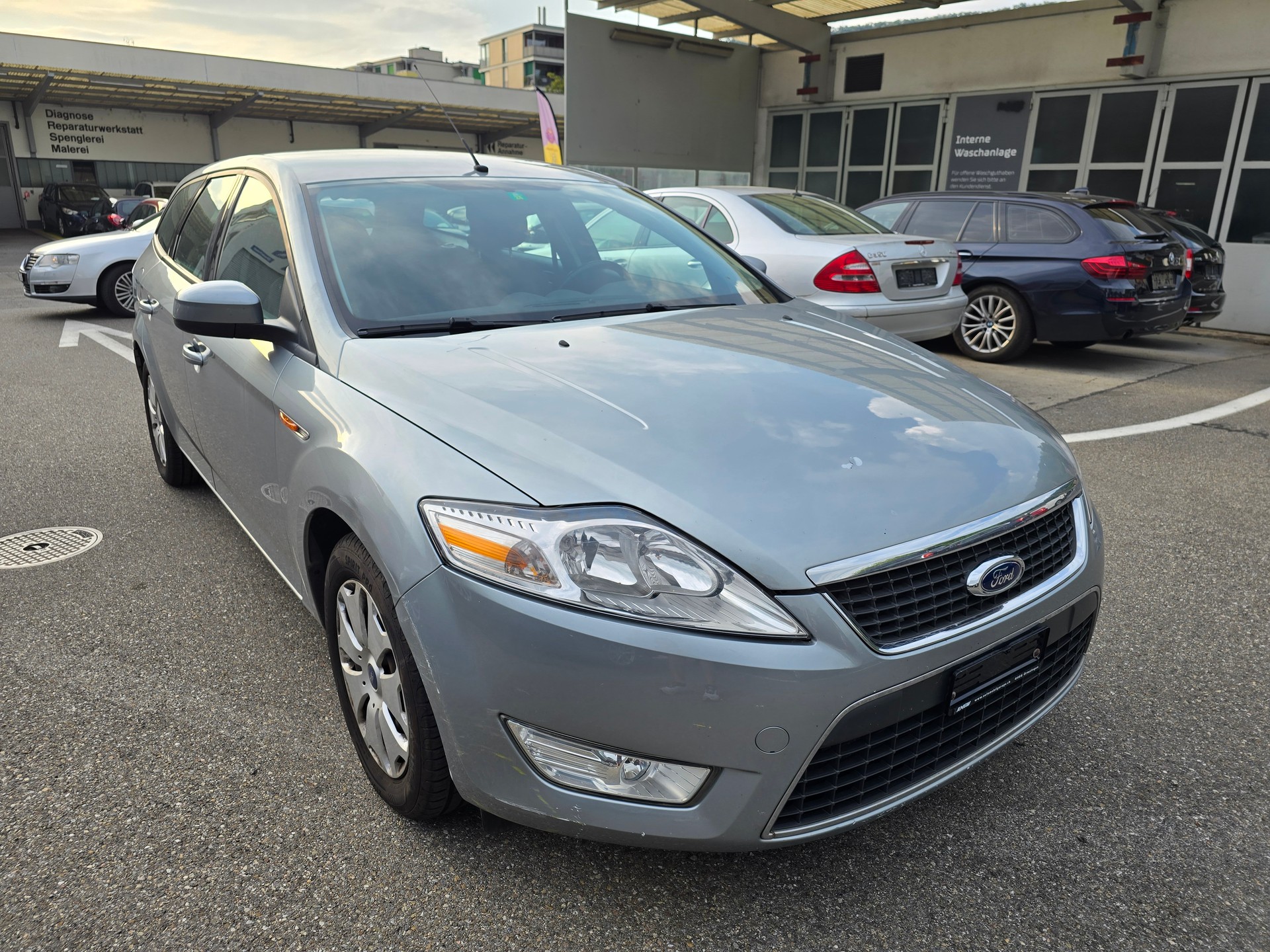 FORD Mondeo 2.0 EcoBoost SCTi Ghia PowerShift-image-2