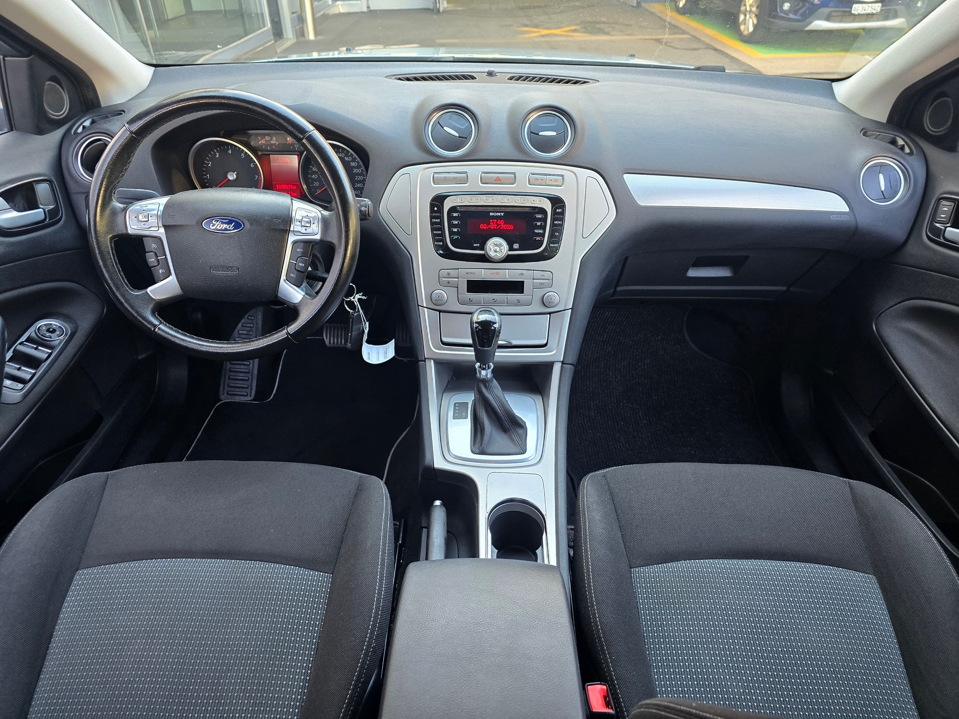 FORD Mondeo 2.0 EcoBoost SCTi Ghia PowerShift-showroom-element-1