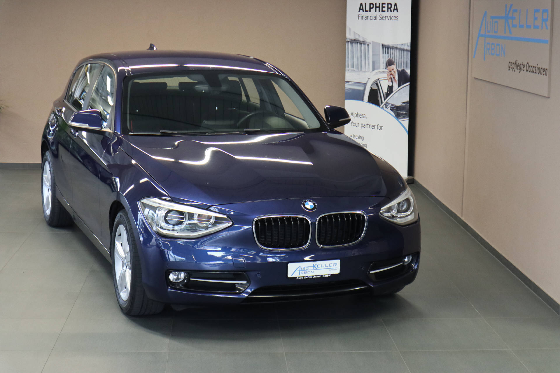 BMW 116i Sport Line-image-2