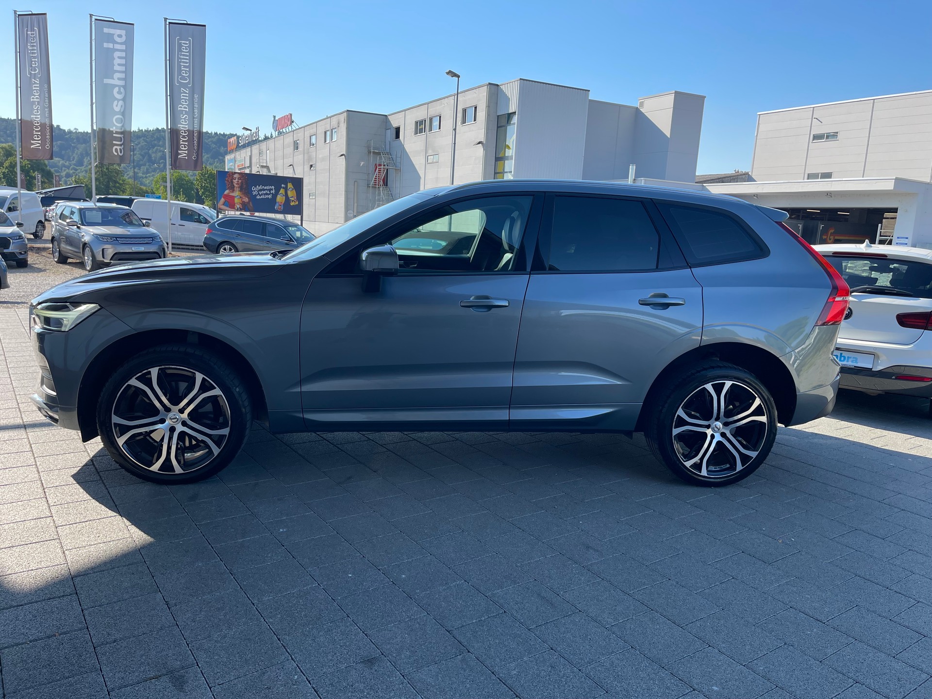 VOLVO XC60 T5 AWD Momentum Geartronic-image-8