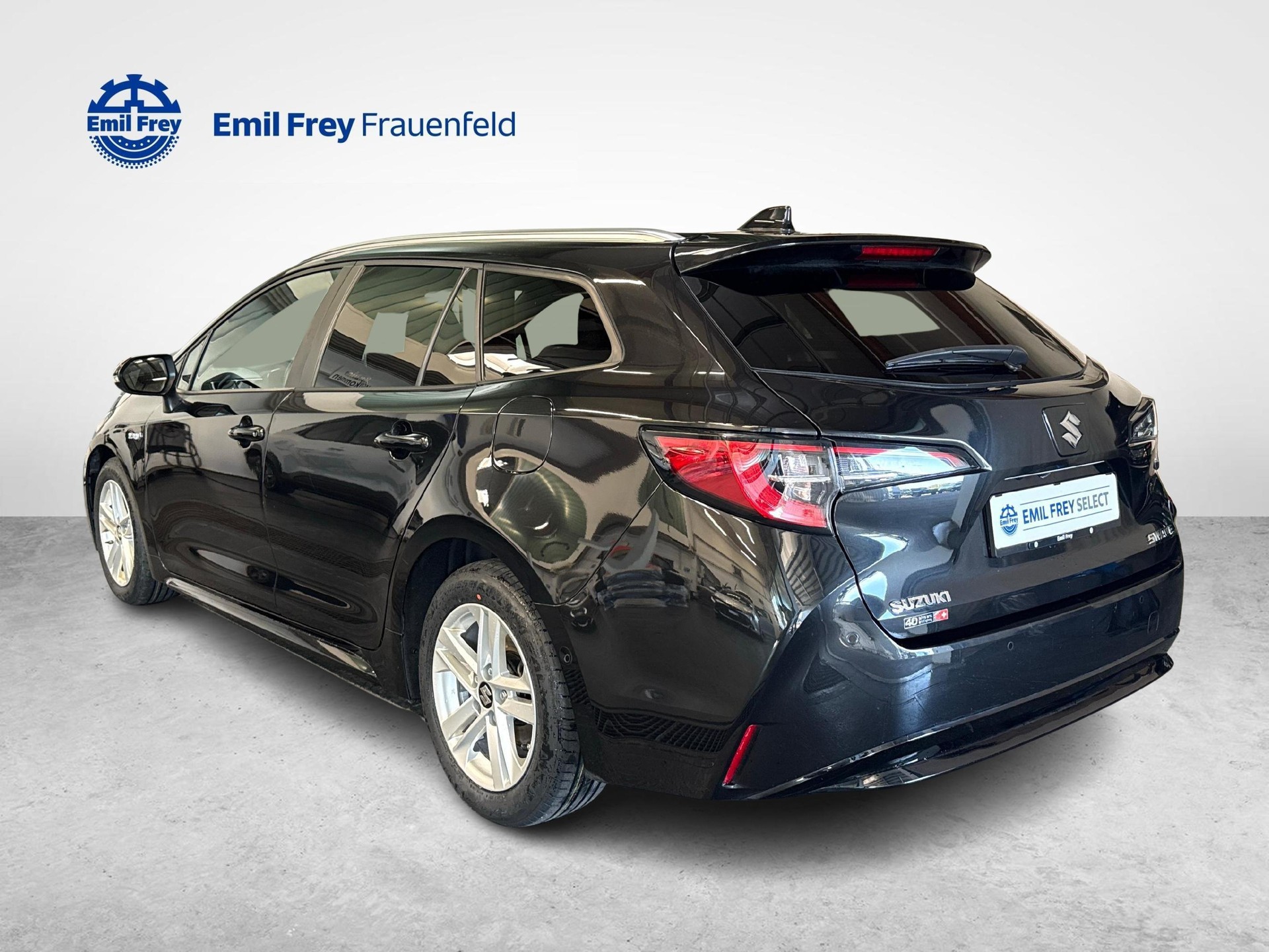 SUZUKI Swace 1.8 Compact Top Hybrid-image-2