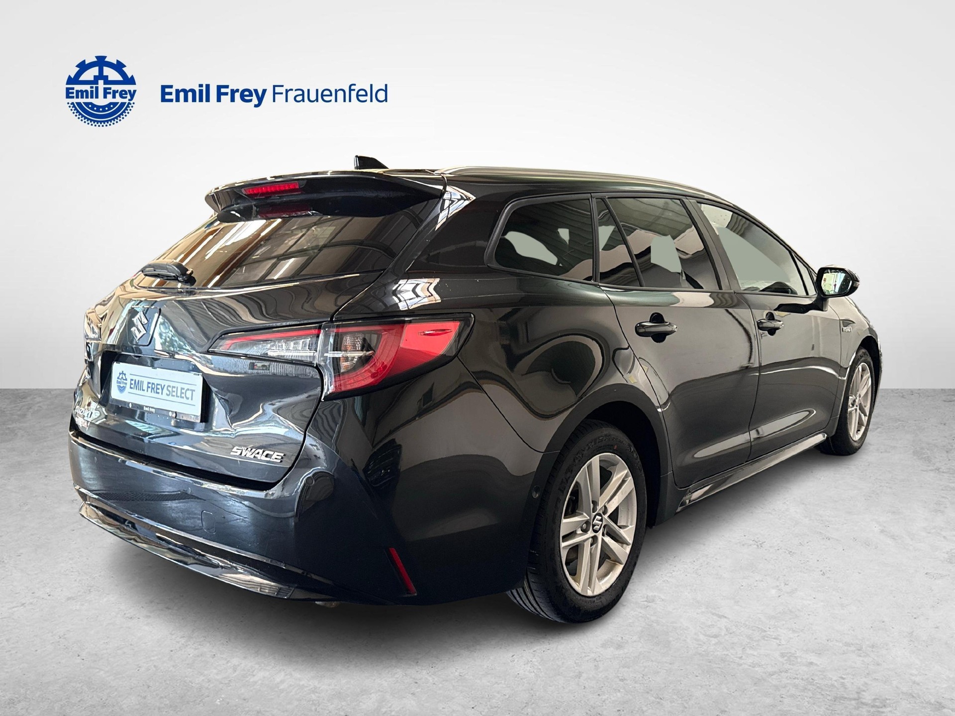 SUZUKI Swace 1.8 Compact Top Hybrid-image-4