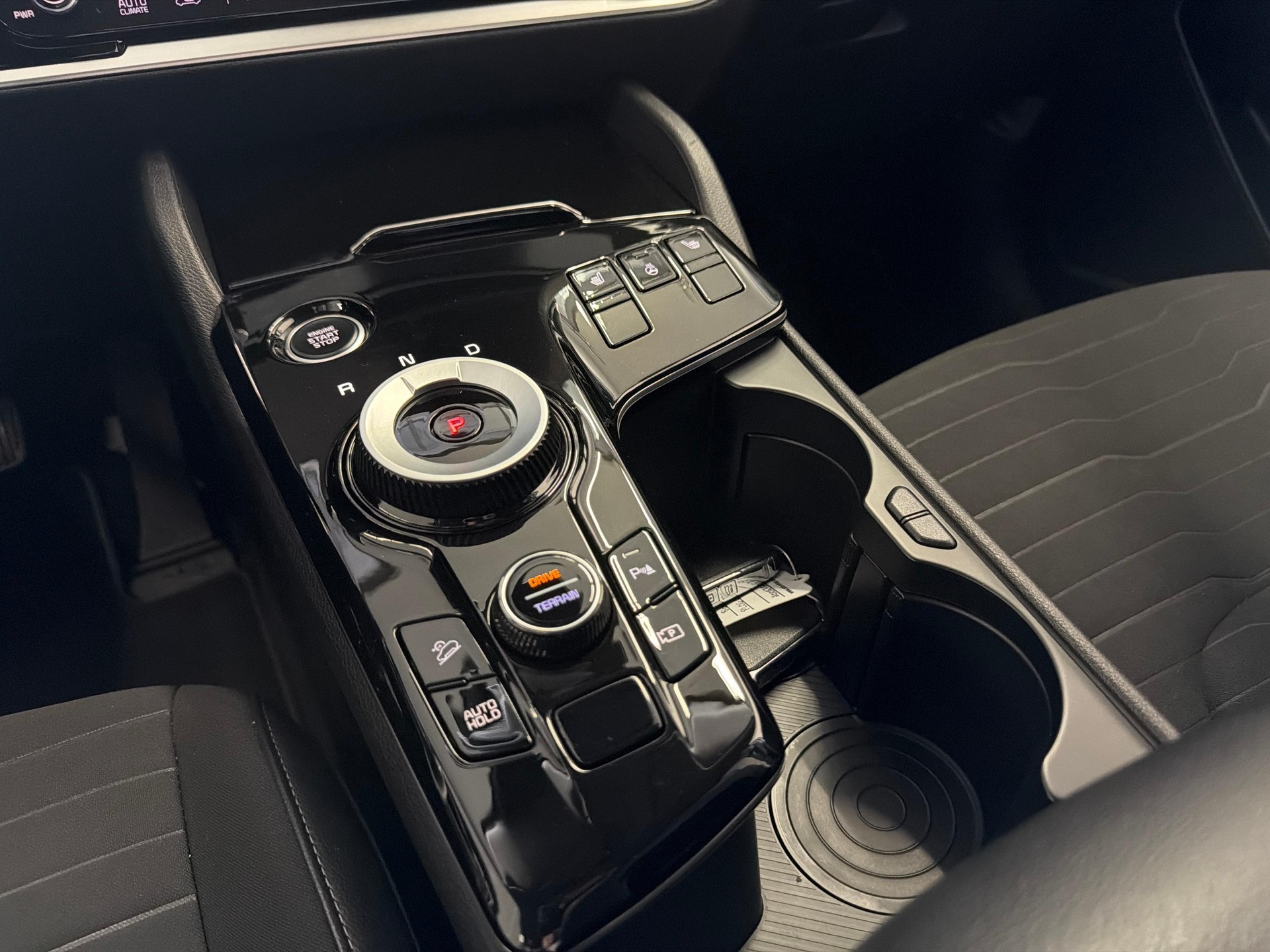 KIA Sportage 1.6 T-GDi Hybrid Power Edition-image-15