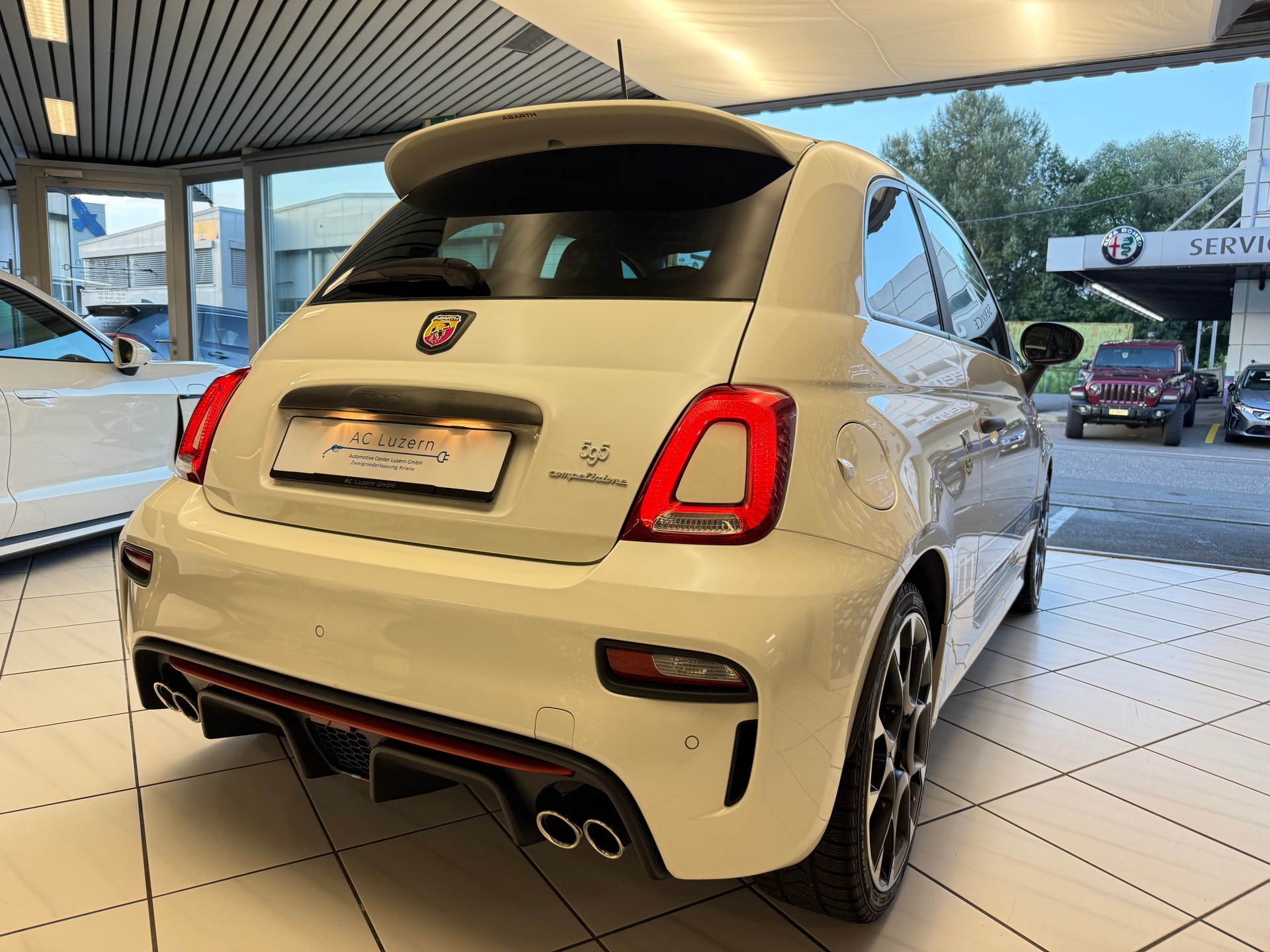 FIAT 595 1.4 16V Turbo Abarth Competizione Dualogic-image-2