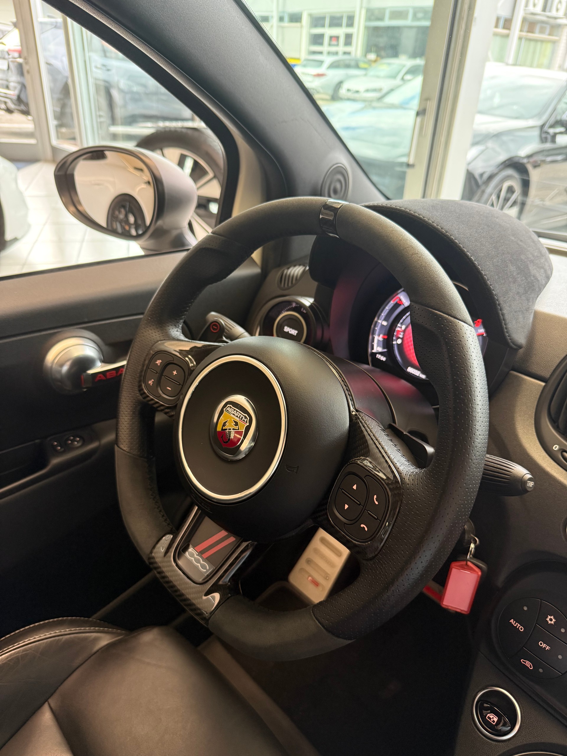 FIAT 595 1.4 16V Turbo Abarth Competizione Dualogic-image-10