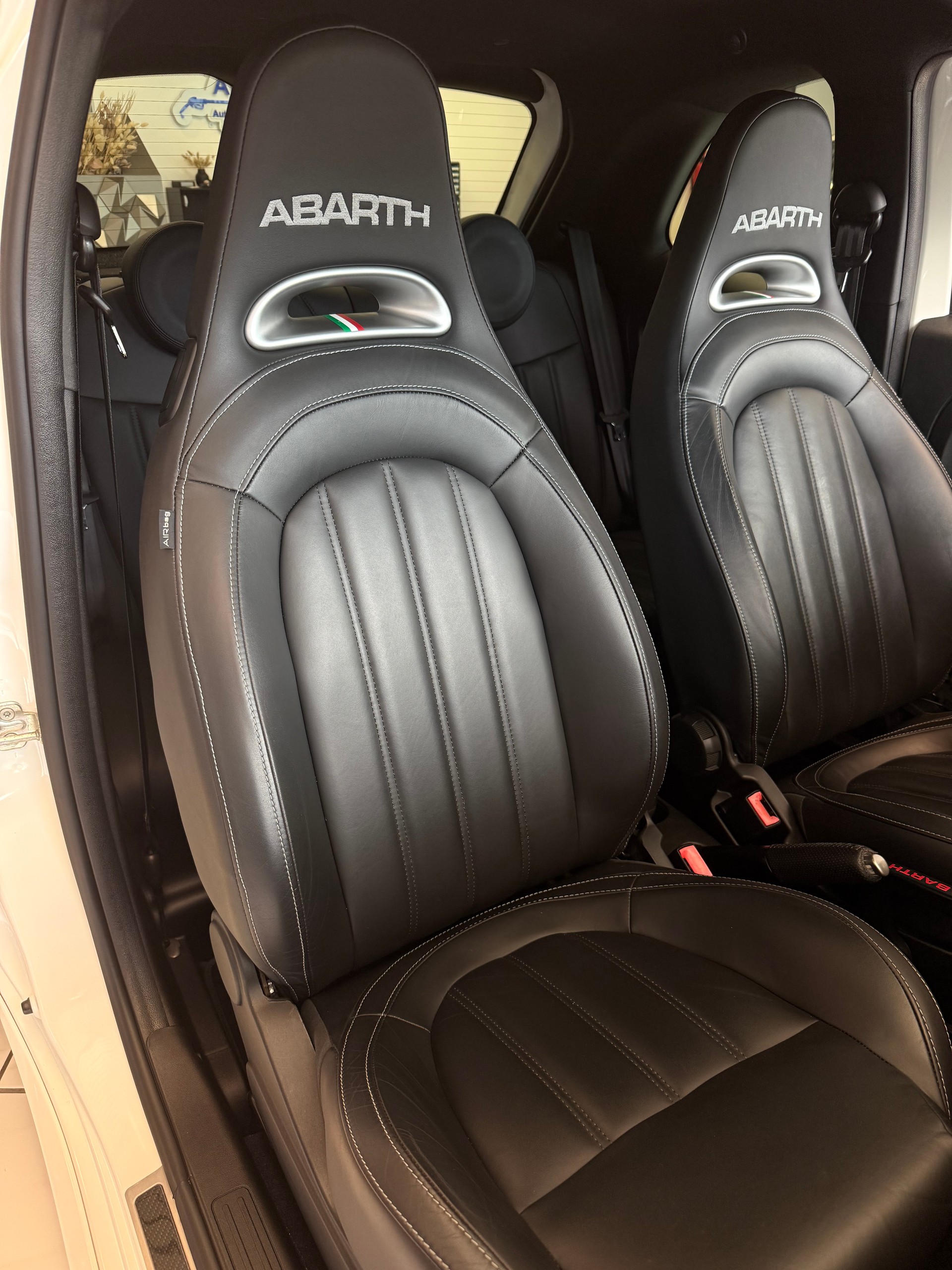 FIAT 595 1.4 16V Turbo Abarth Competizione Dualogic-image-8