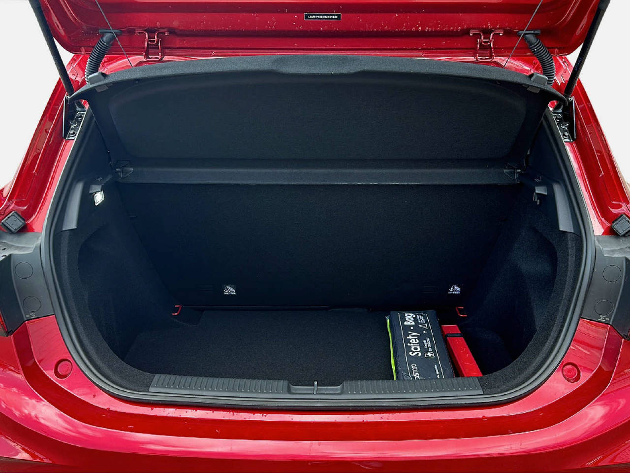 MG 3 1.5 Hybrid Luxury-image-10