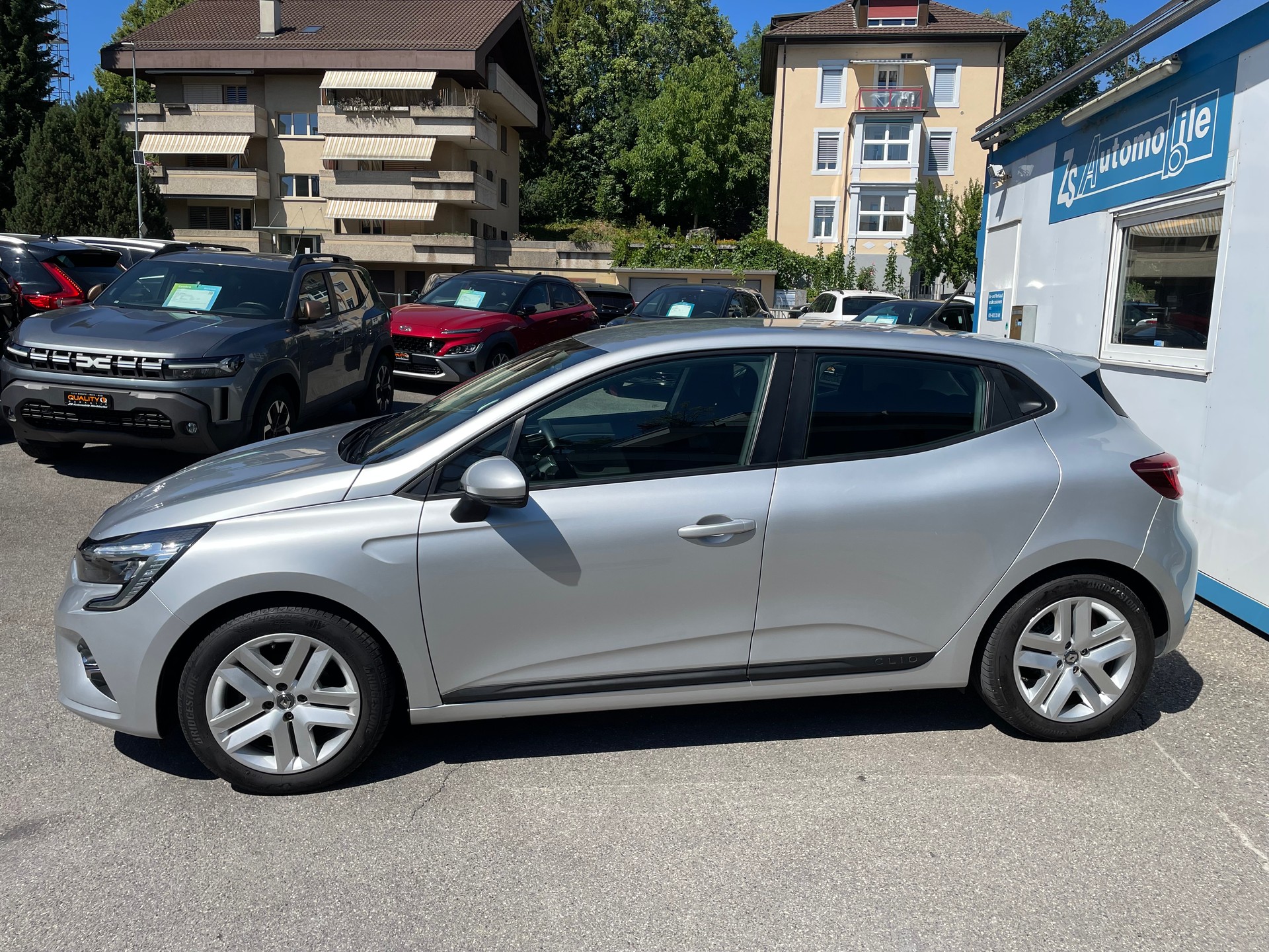 RENAULT Clio 1.0 Zen-image-1