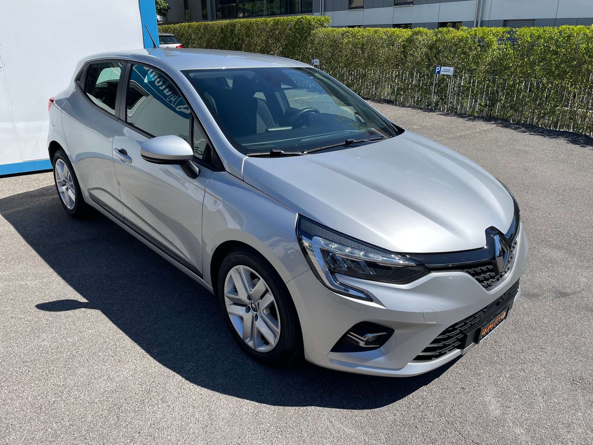 RENAULT Clio 1.0 Zen-image-4