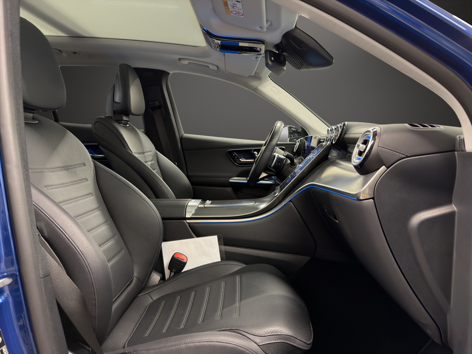MERCEDES-BENZ GLC 300 e 4Matic 9G-Tronic-image-12