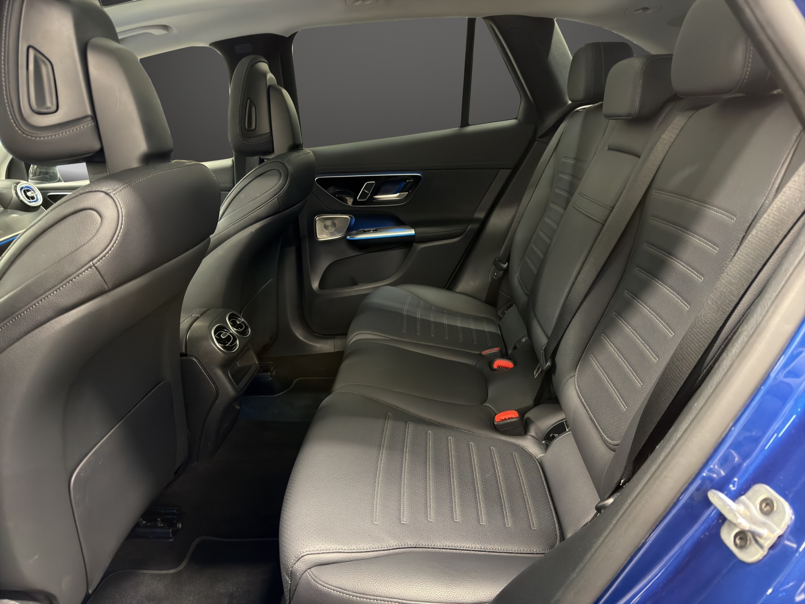 MERCEDES-BENZ GLC 300 e 4Matic 9G-Tronic-image-11