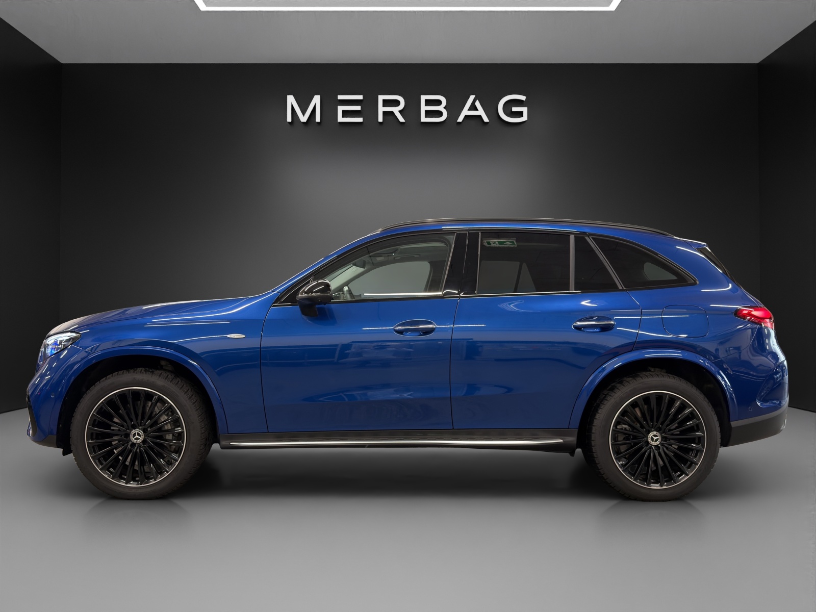 MERCEDES-BENZ GLC 300 e 4Matic 9G-Tronic-image-5