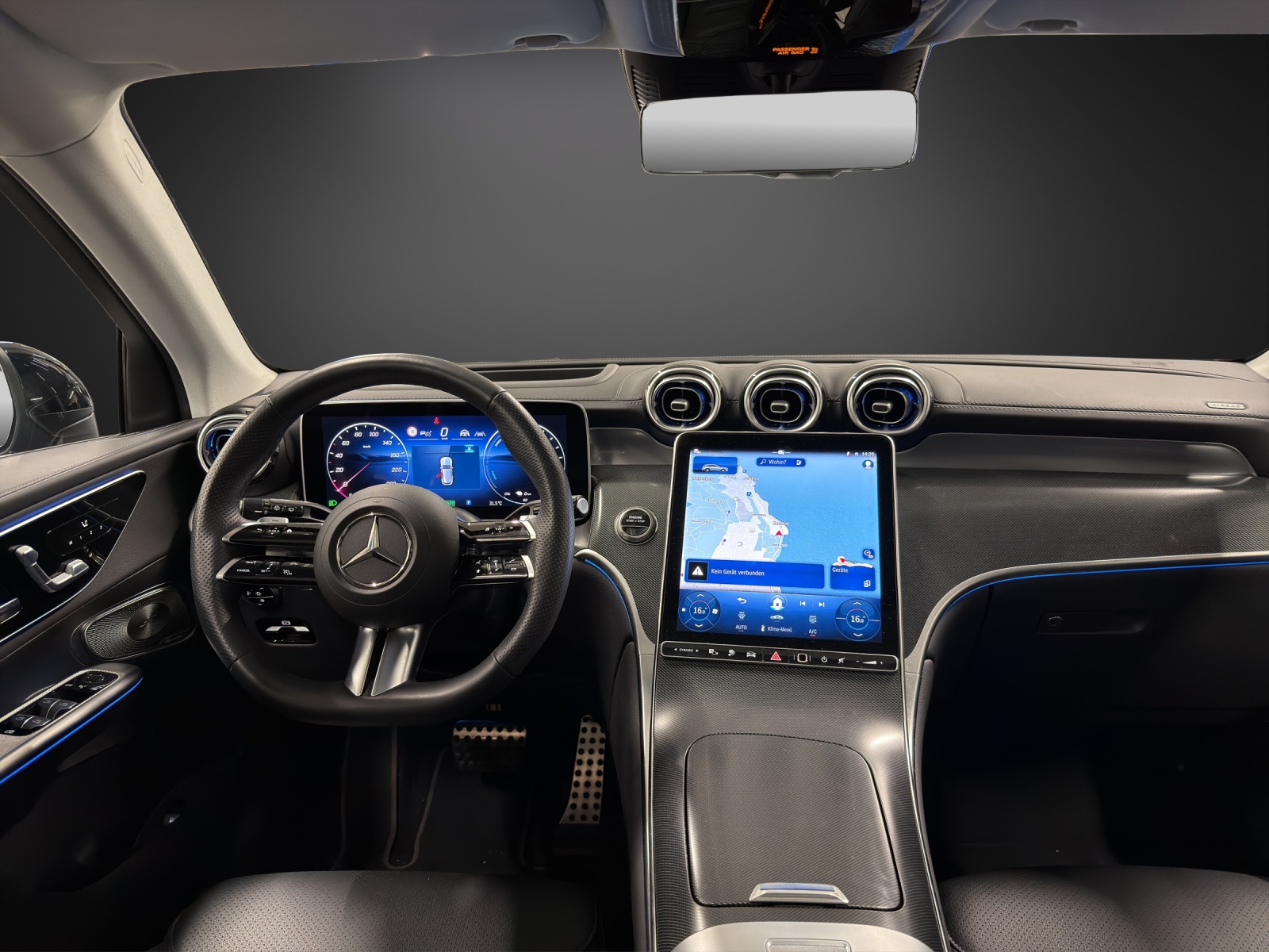 MERCEDES-BENZ GLC 300 e 4Matic 9G-Tronic-image-10