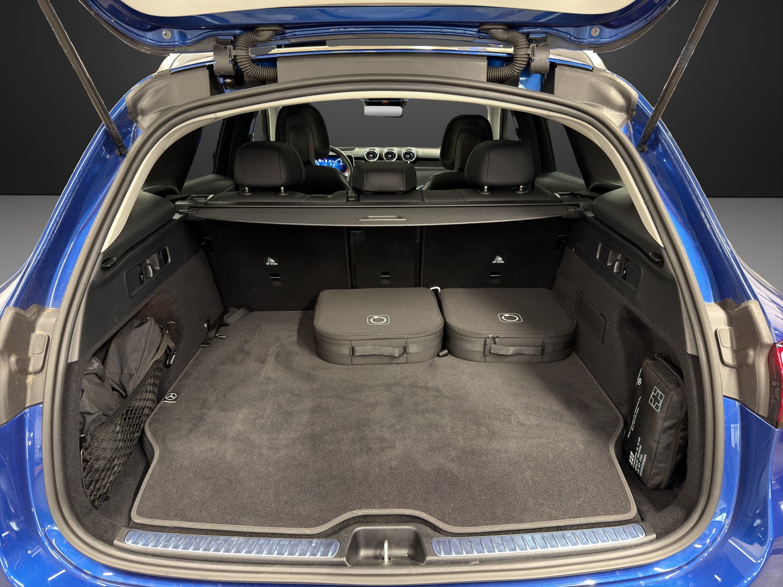 MERCEDES-BENZ GLC 300 e 4Matic 9G-Tronic-image-13