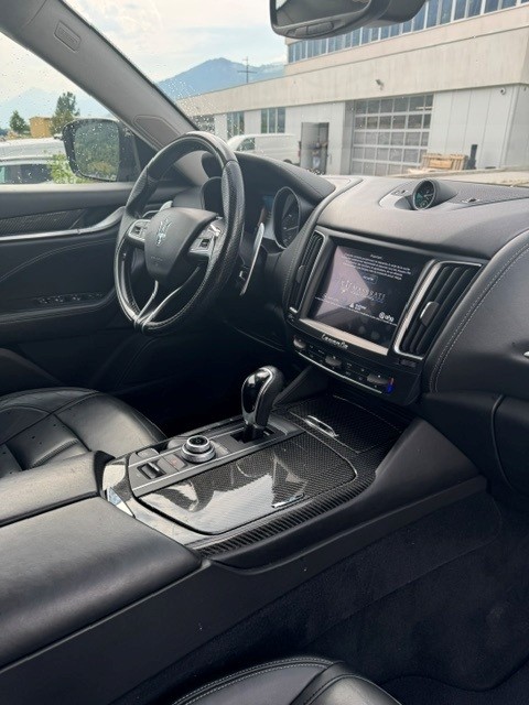 MASERATI Levante S 3.0 V6 Automatica-image-12