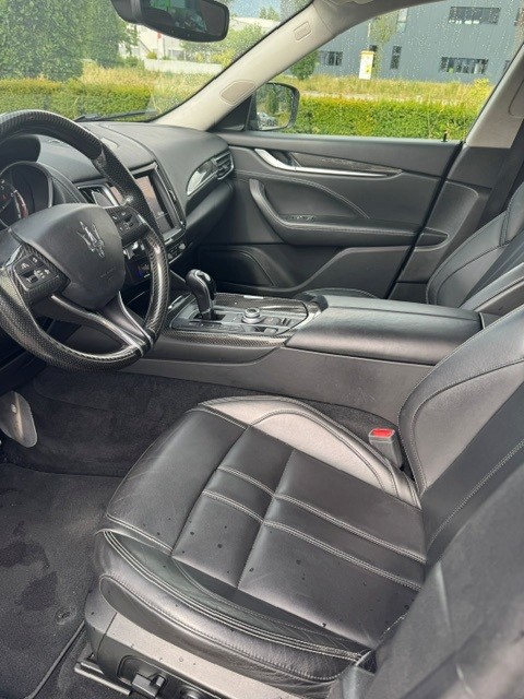 MASERATI Levante S 3.0 V6 Automatica-image-9