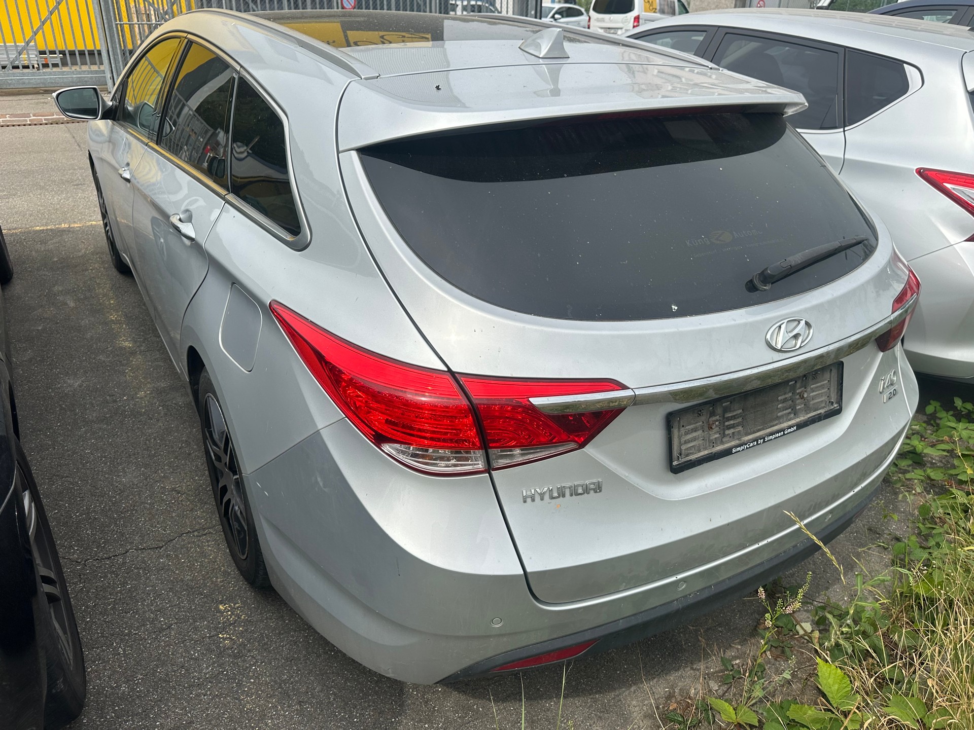HYUNDAI i40 Wagon 2.0 GDi Style Automatic-image-1